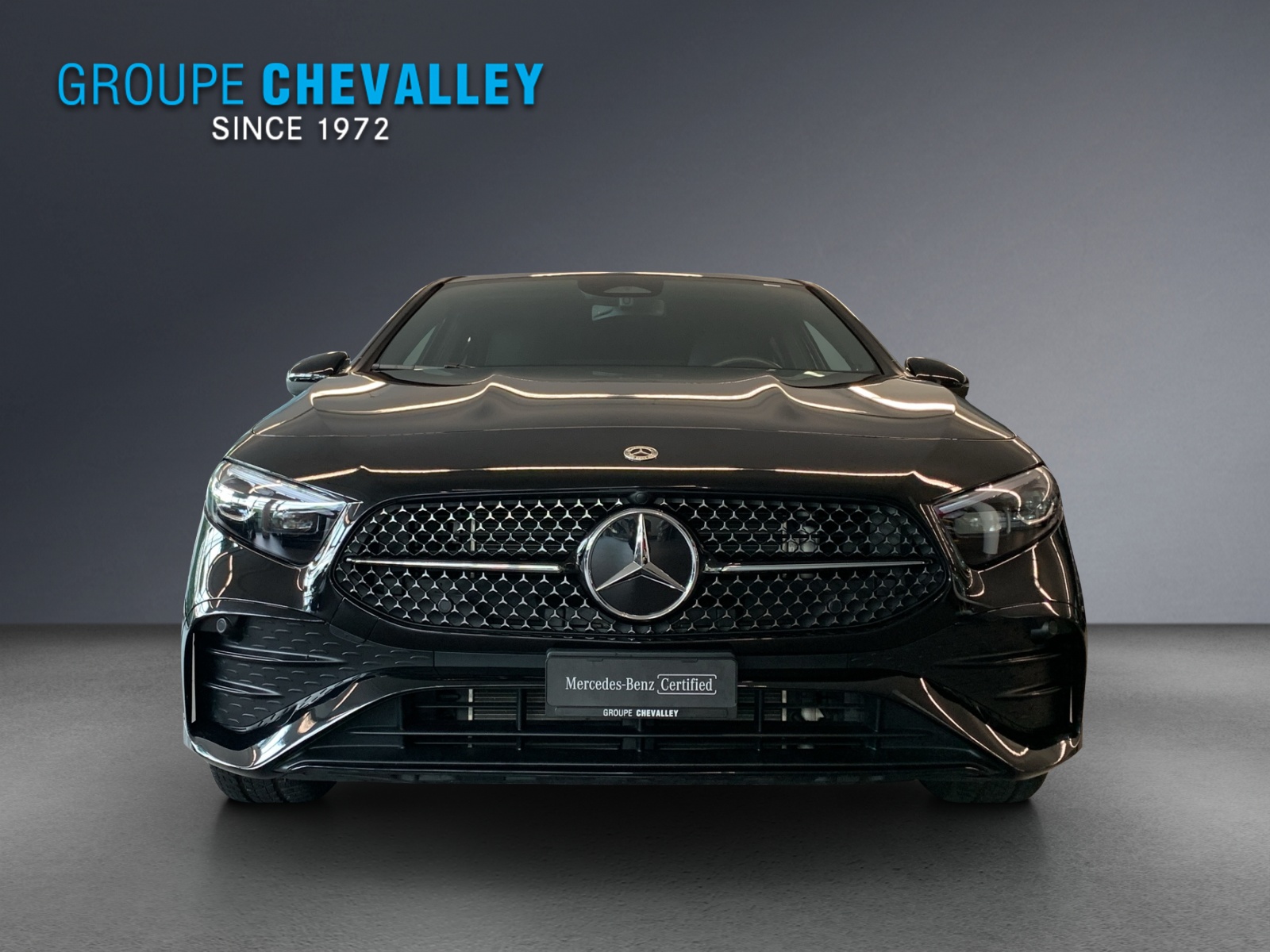 MERCEDES-BENZ A 250 e EQ Star 8G-DCT-showroom-element-1