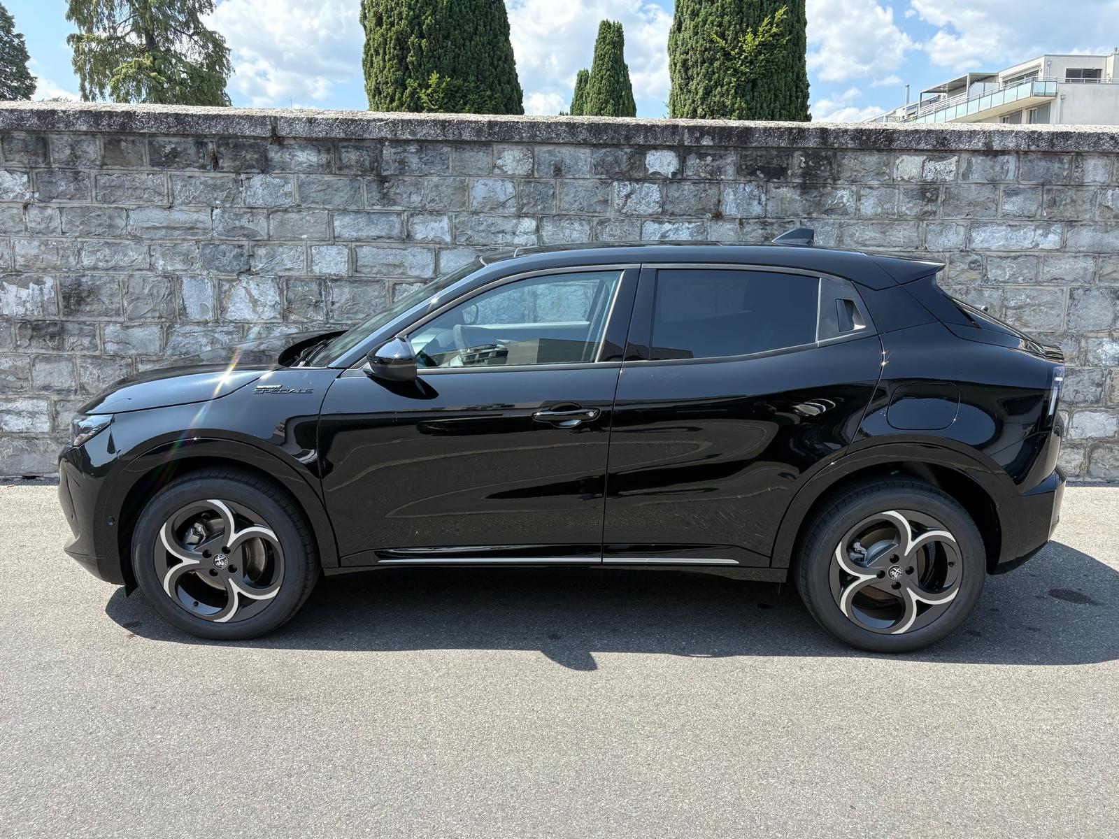 ALFA ROMEO Junior 1.2 48V Q4 Hybrid Sport Speciale
