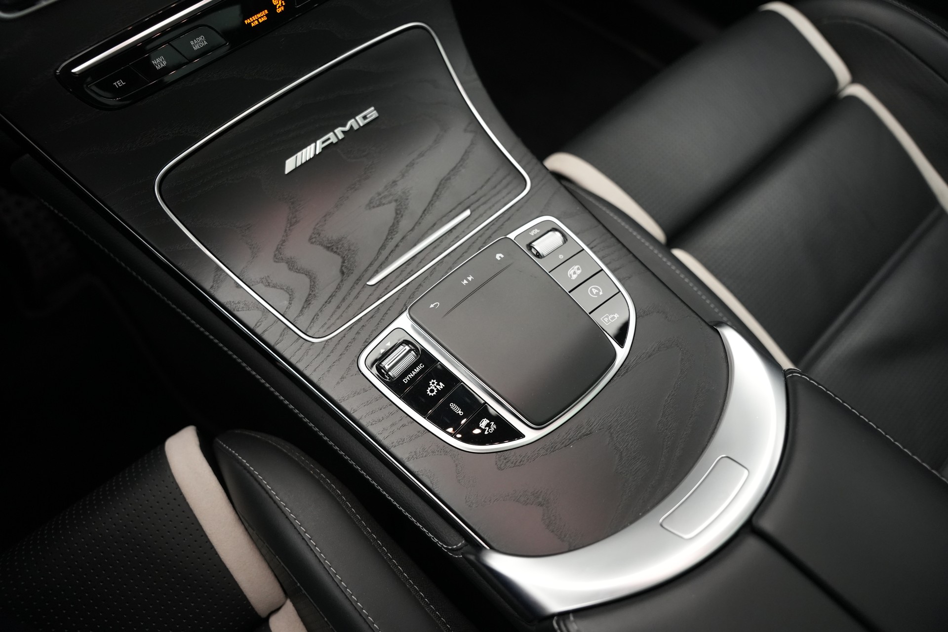 MERCEDES-BENZ GLC 63 S AMG 4Matic 9G-Tronic *CH-Fahrzeug* *Voll*-image-26