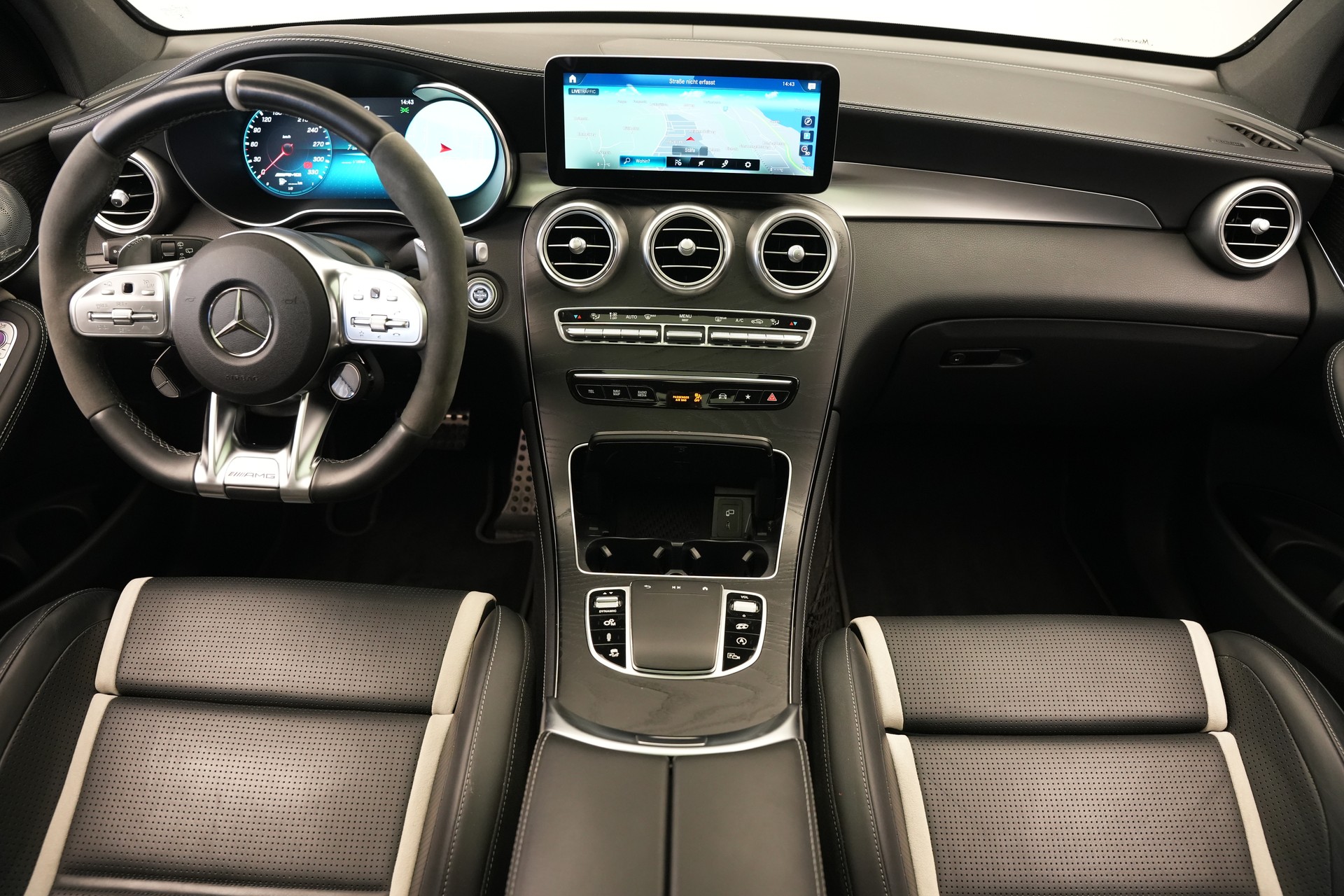 MERCEDES-BENZ GLC 63 S AMG 4Matic 9G-Tronic *CH-Fahrzeug* *Voll*-image-10