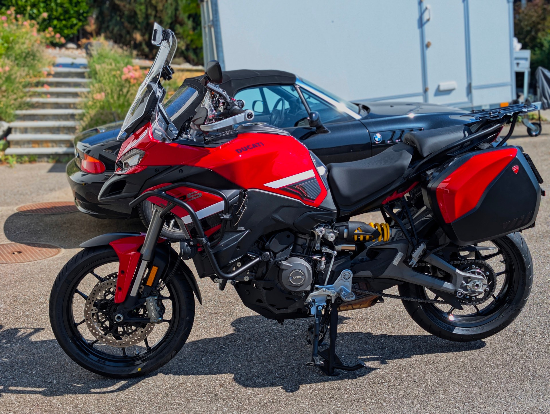DUCATI Multistrada V2 S Touring-image-1