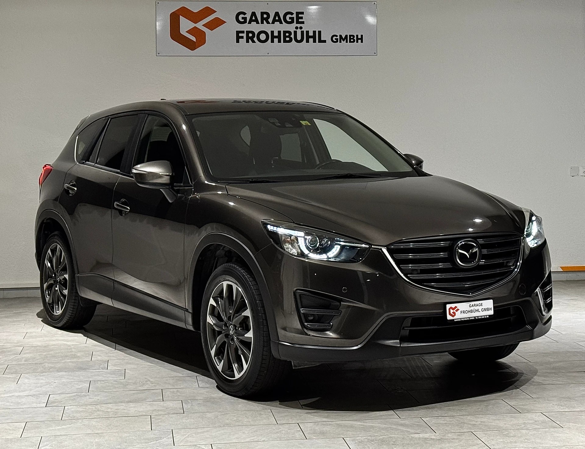 MAZDA CX-5 2.5 Revolution AWD Skyactive-G Automatic-showroom-element-2