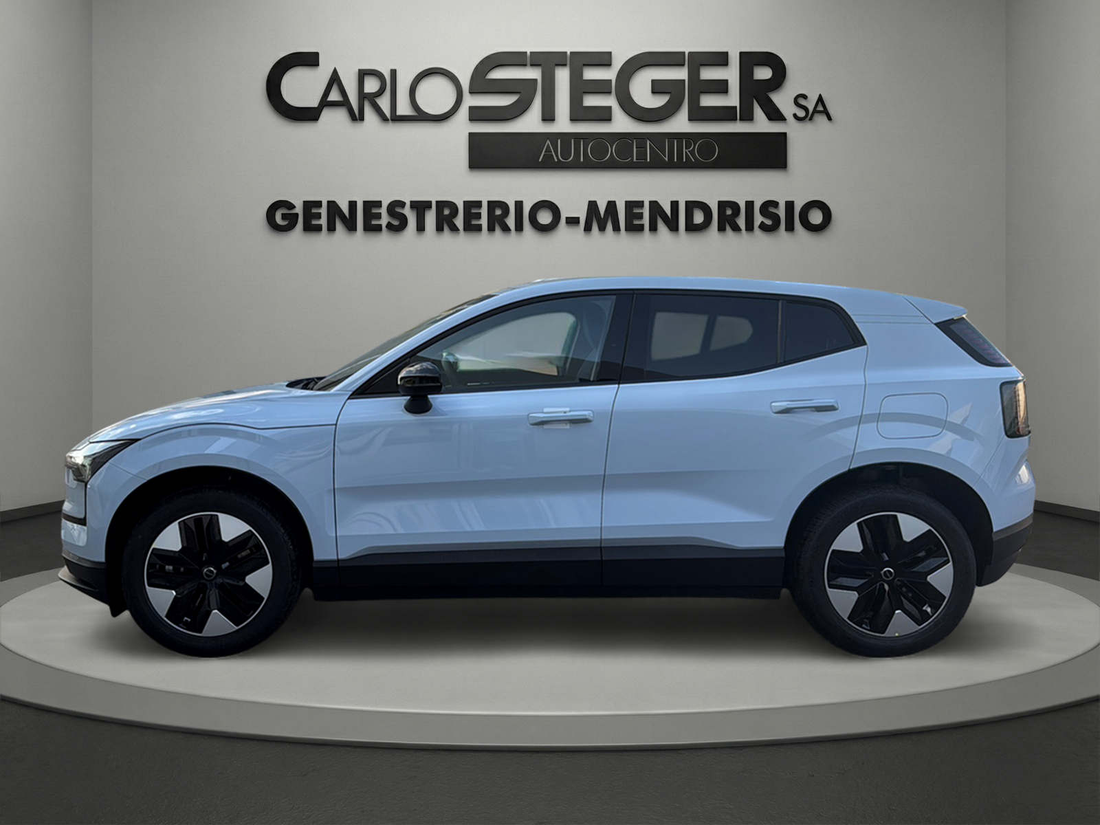 VOLVO EX30 P5 69 kWh Long Range Plus-showroom-element-3