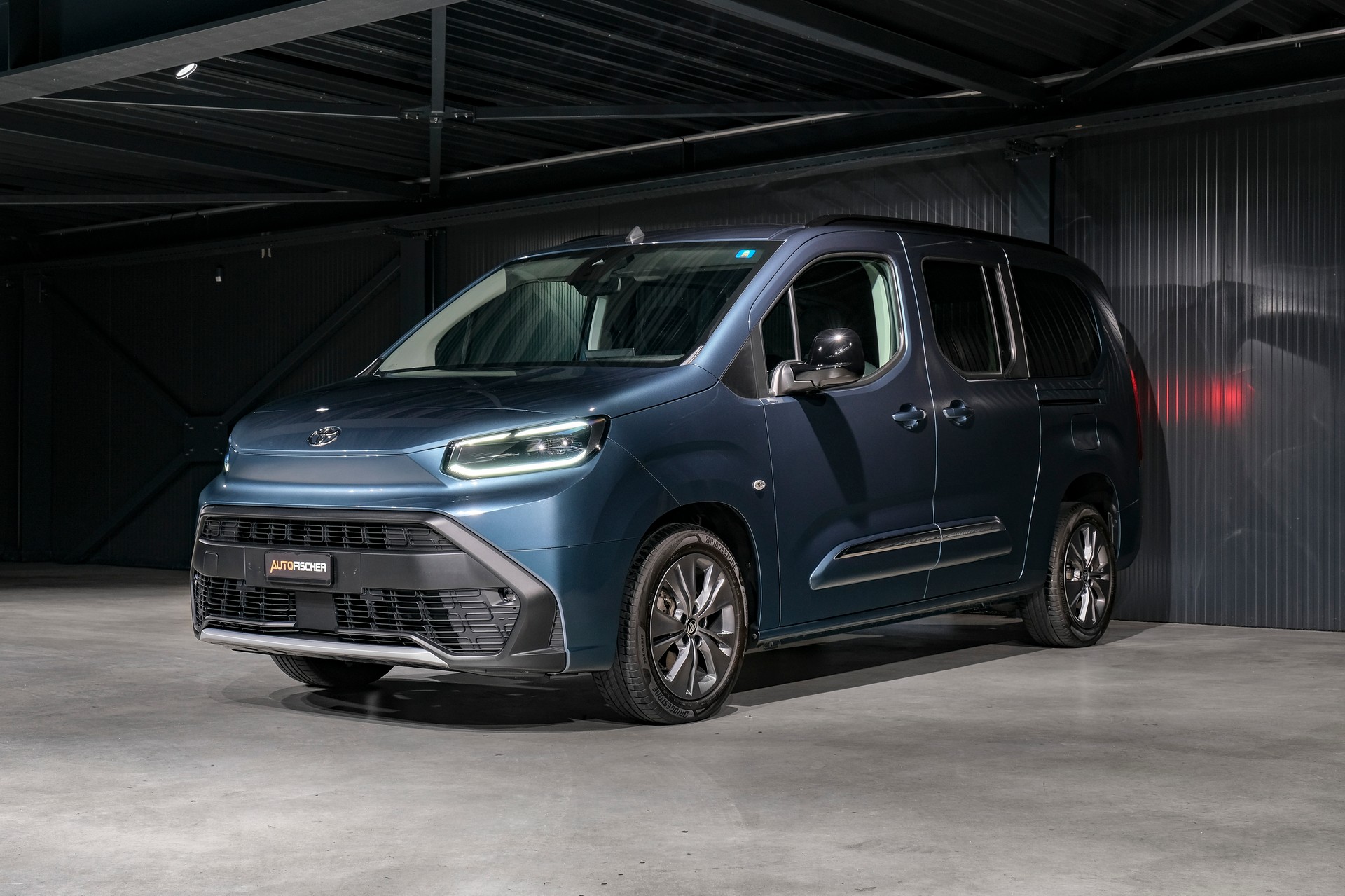 TOYOTA Proace City Verso 1.5 Trend L2 Automatik-showroom-element-3
