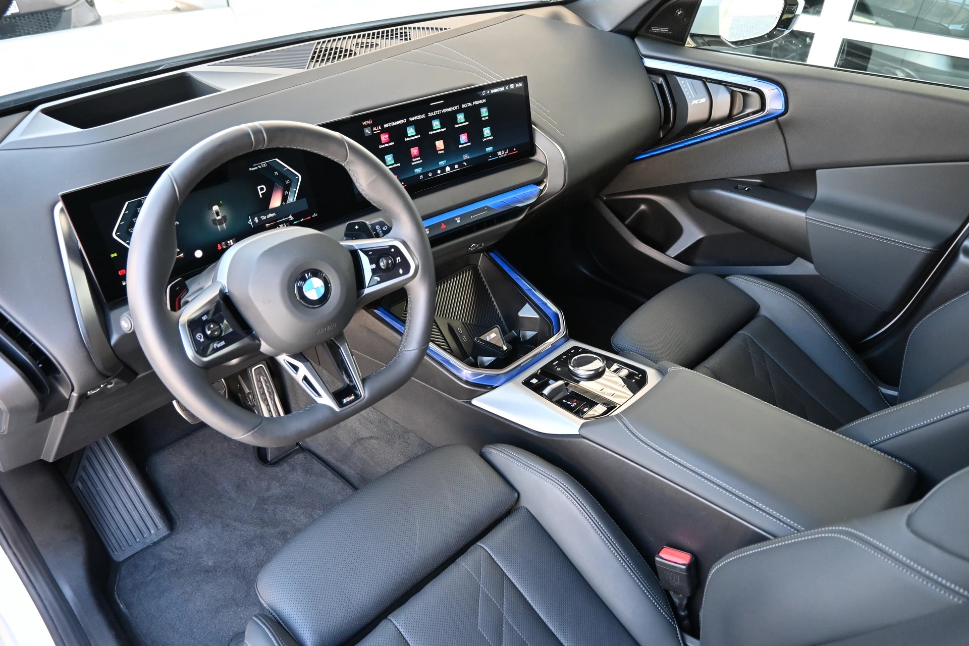 BMW X3 xDrive 20i 48V M Sport + AHK 2400kg-image-11