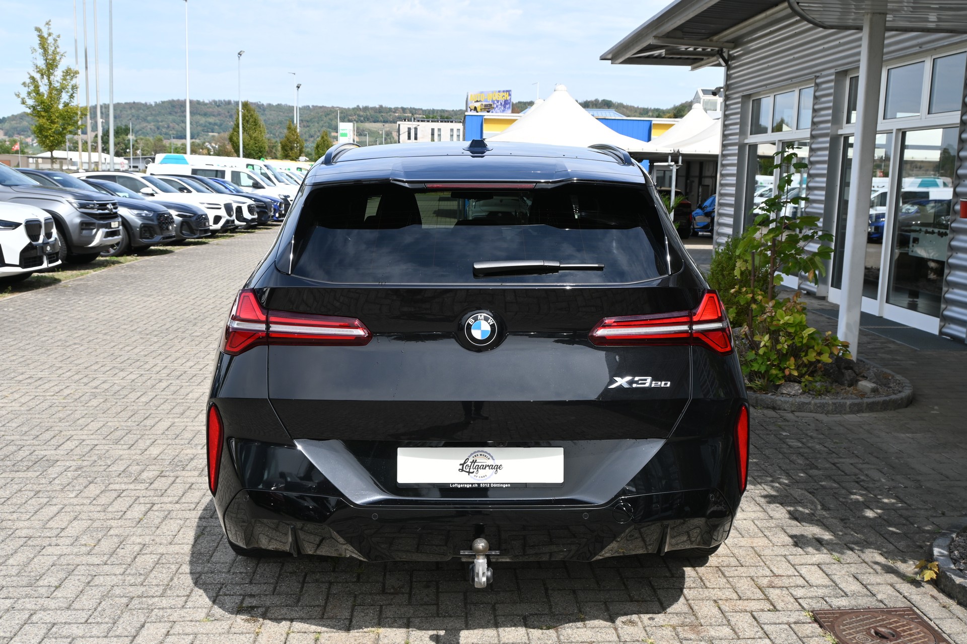 BMW X3 xDrive 20i 48V M Sport + AHK 2400kg-showroom-element-3