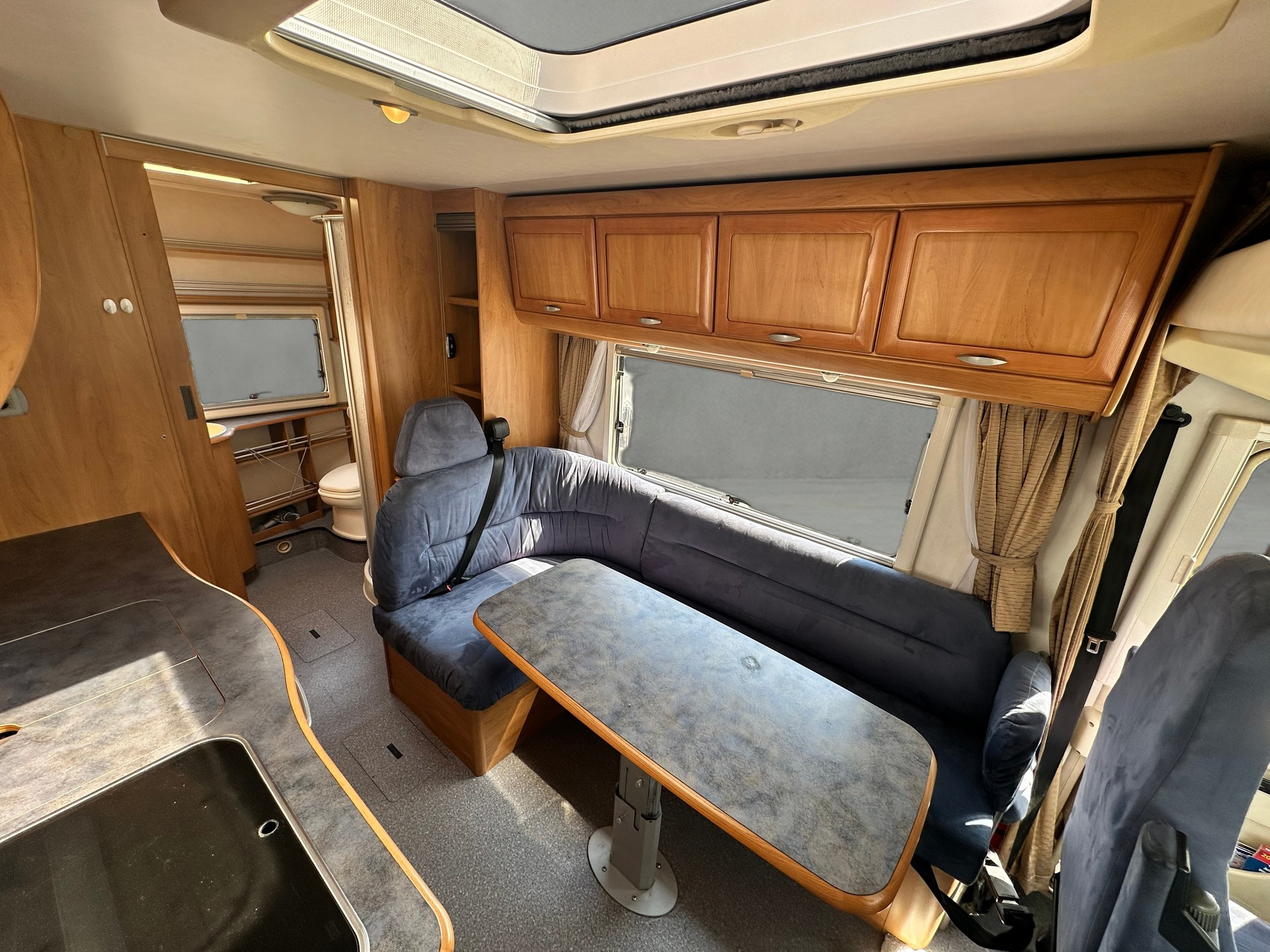 HYMER B-Klasse B 564-image-13