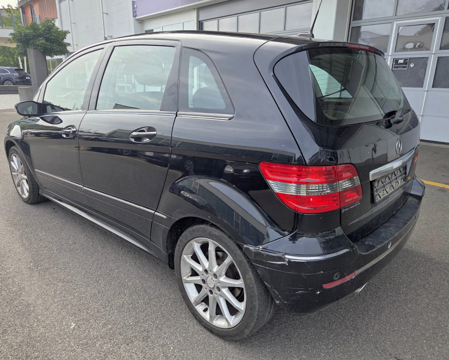 MERCEDES-BENZ B 200 CDI-image-3