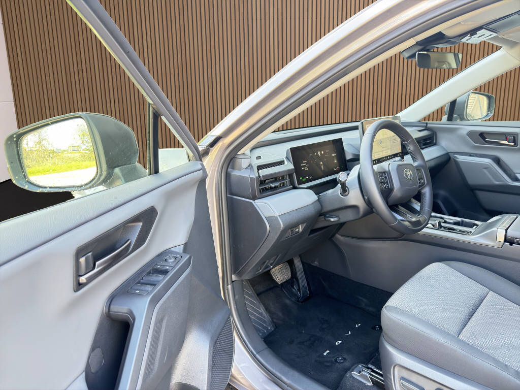 TOYOTA RAV-4 2.5 HEV Trend 4WD-image-10