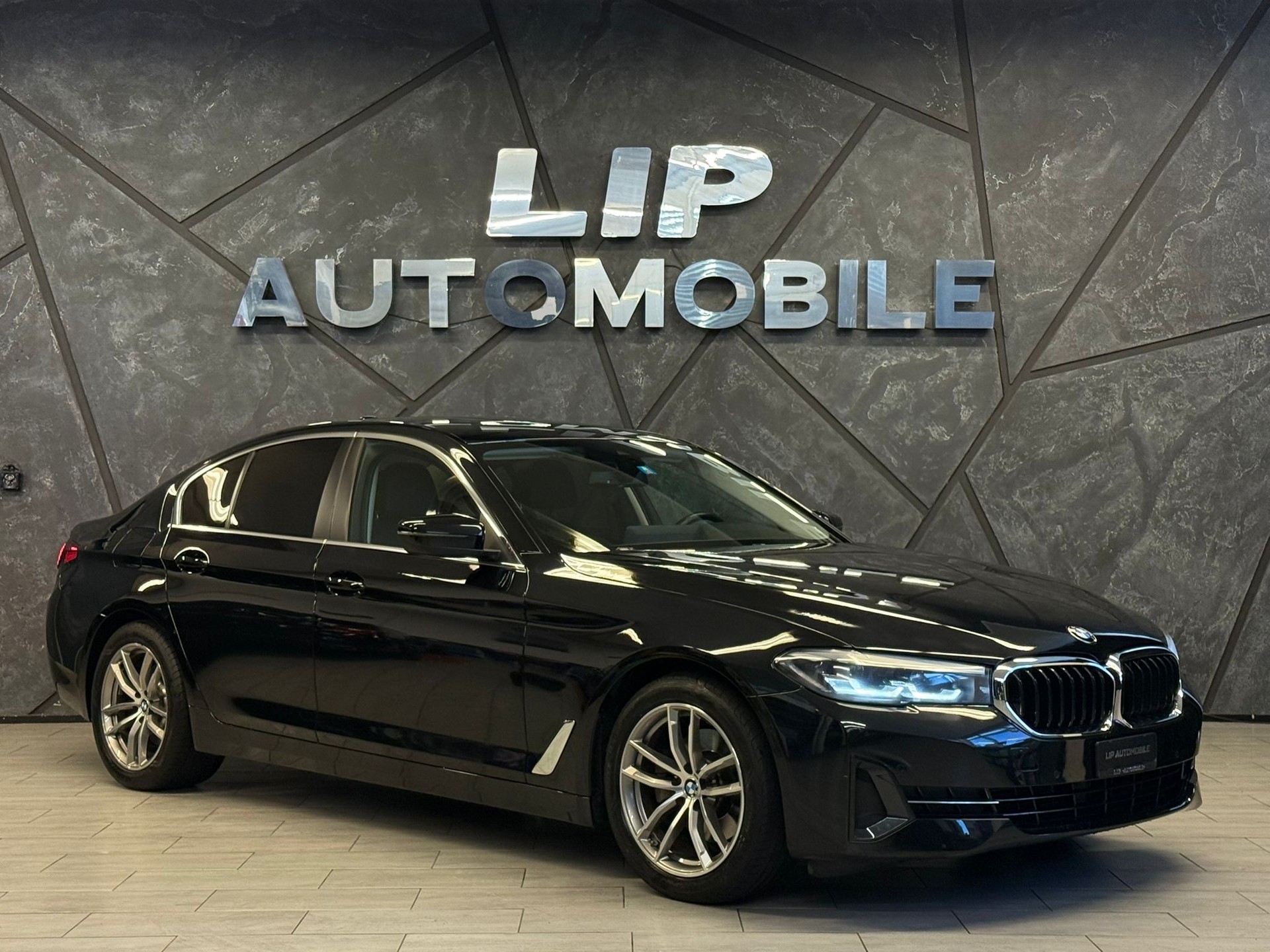 BMW 520d 48V Steptronic-showroom-element-2