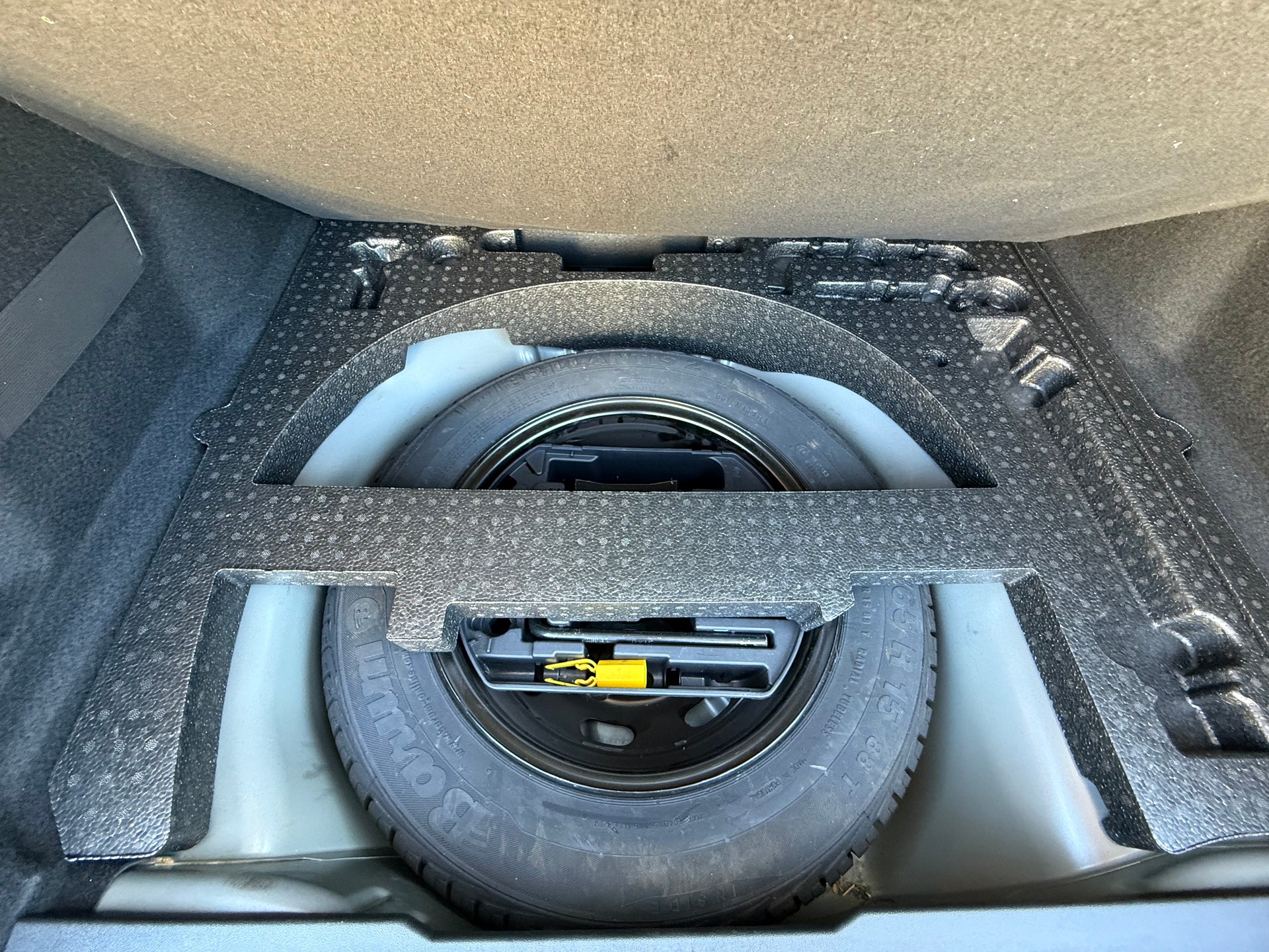 PEUGEOT 2008 1.2 PureTech Style EAT6-image-11