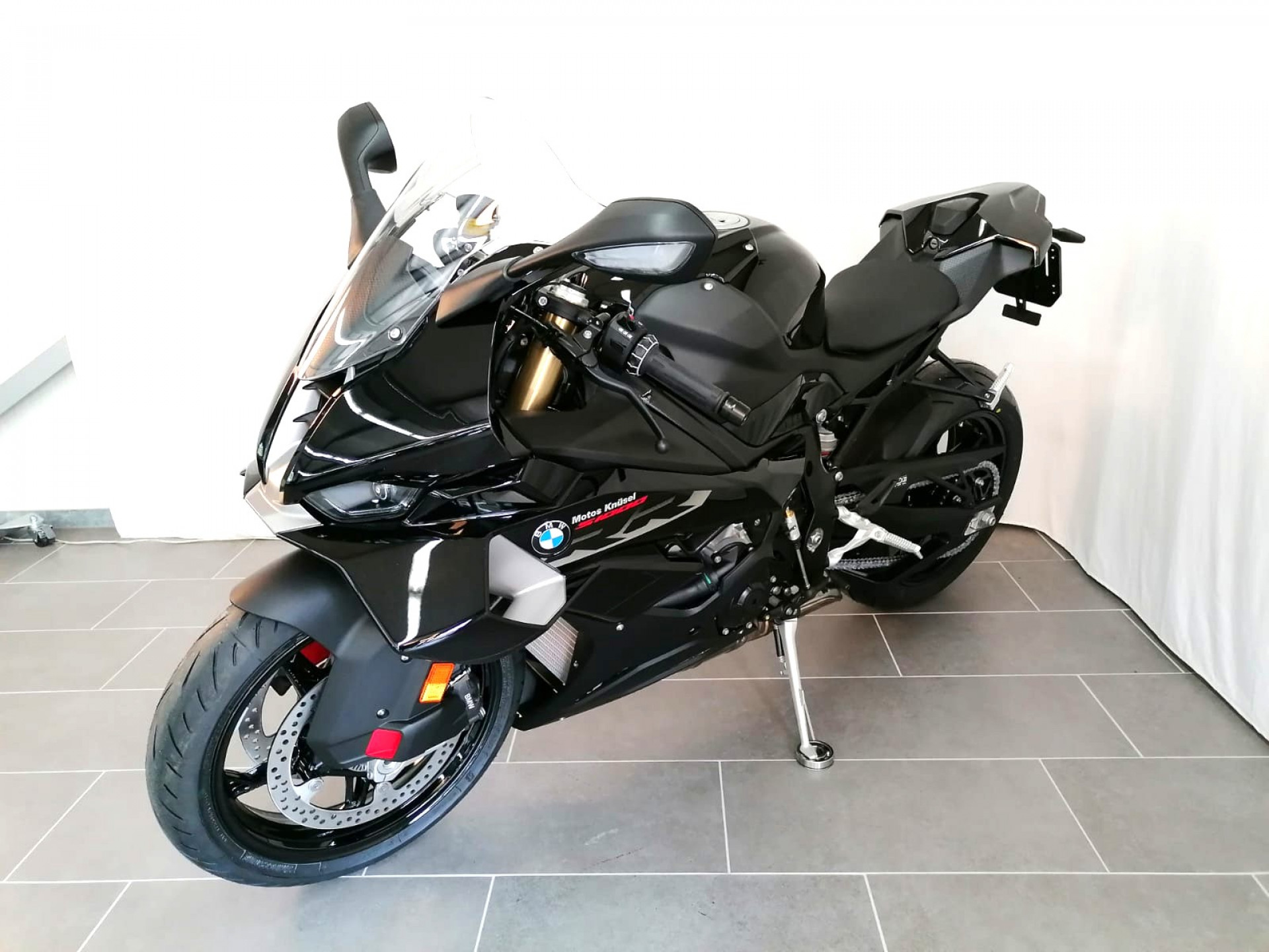 BMW S 1000 RR-showroom-element-2