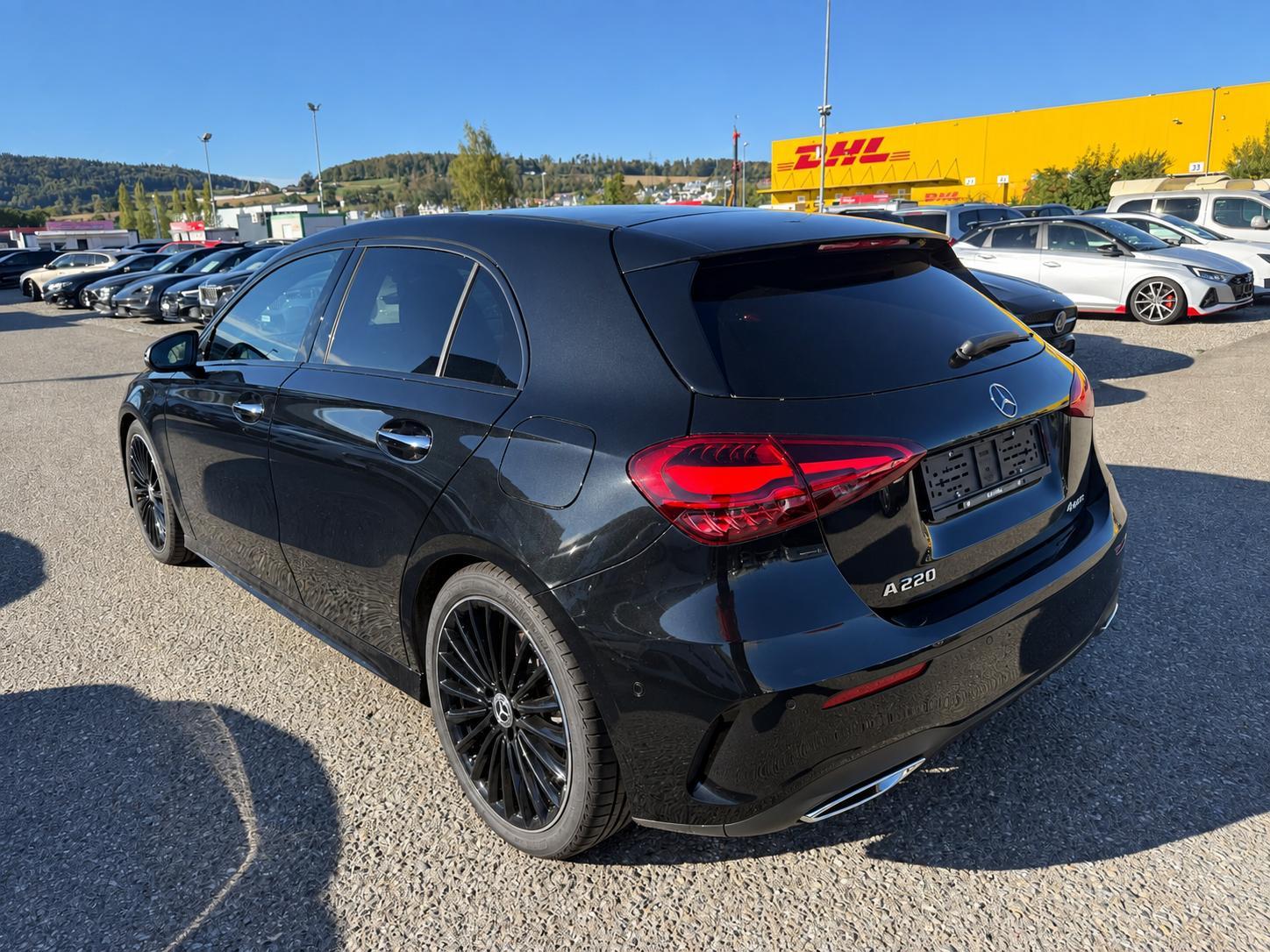 MERCEDES-BENZ A 220 AMG Line 4m-showroom-element-3