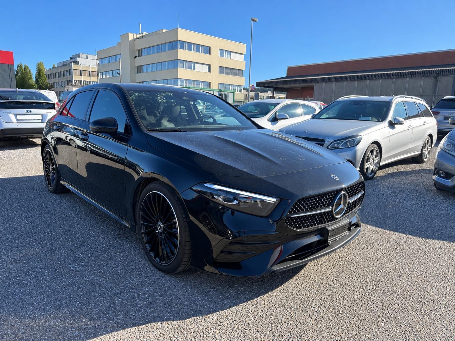 MERCEDES-BENZ A 220 AMG Line 4m