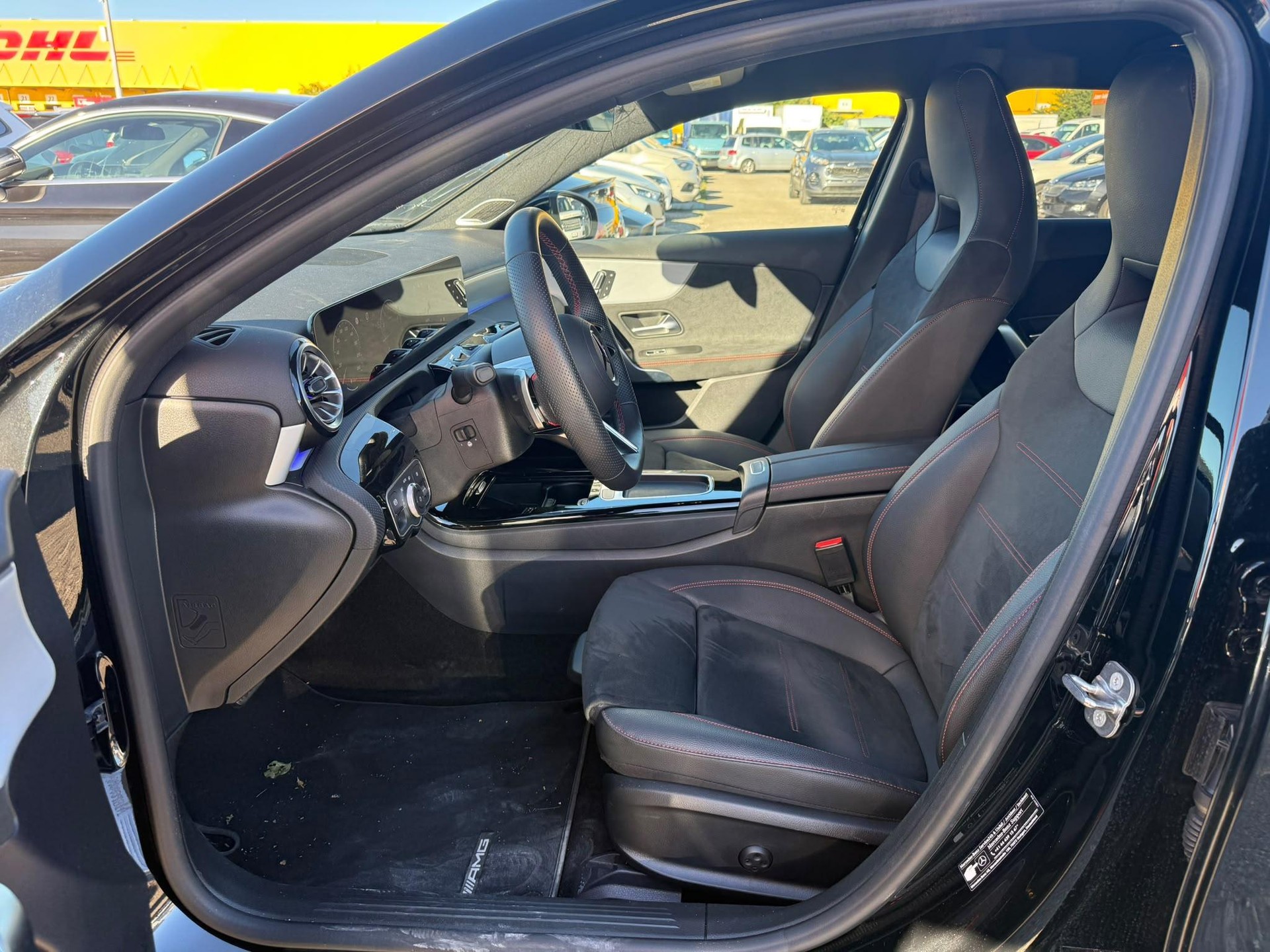 MERCEDES-BENZ A 220 AMG Line 4m-image-6