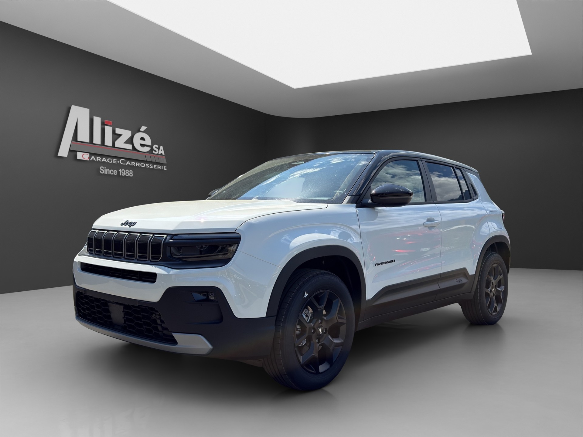 JEEP Avenger 1.2 Turbo MHEV Longitude Black Kite-showroom-element-2
