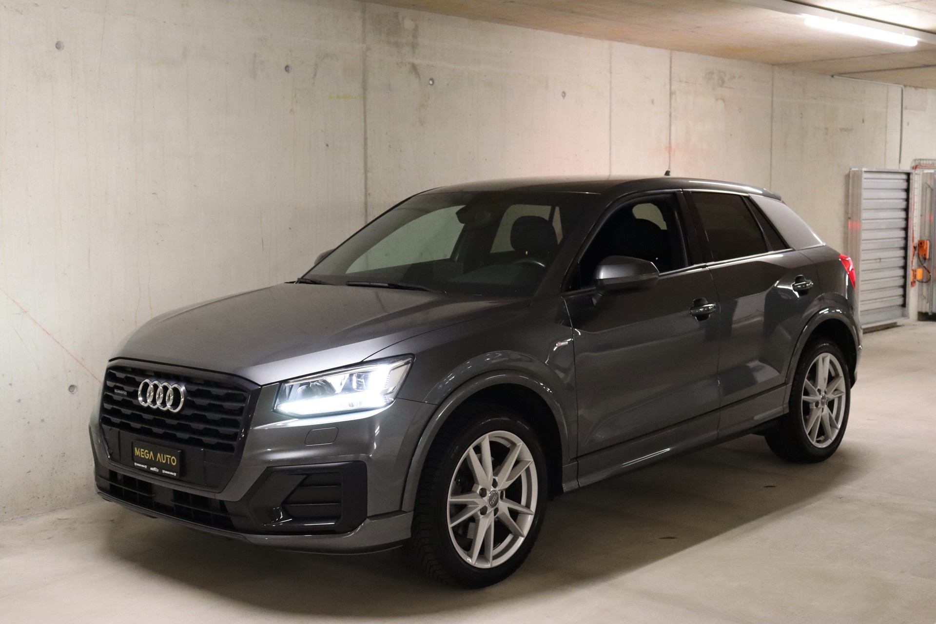 AUDI Q2 2.0 TFSI sport quattro S-tronic