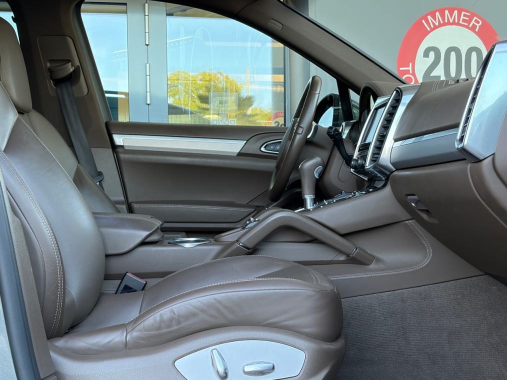 PORSCHE Cayenne Diesel-image-9