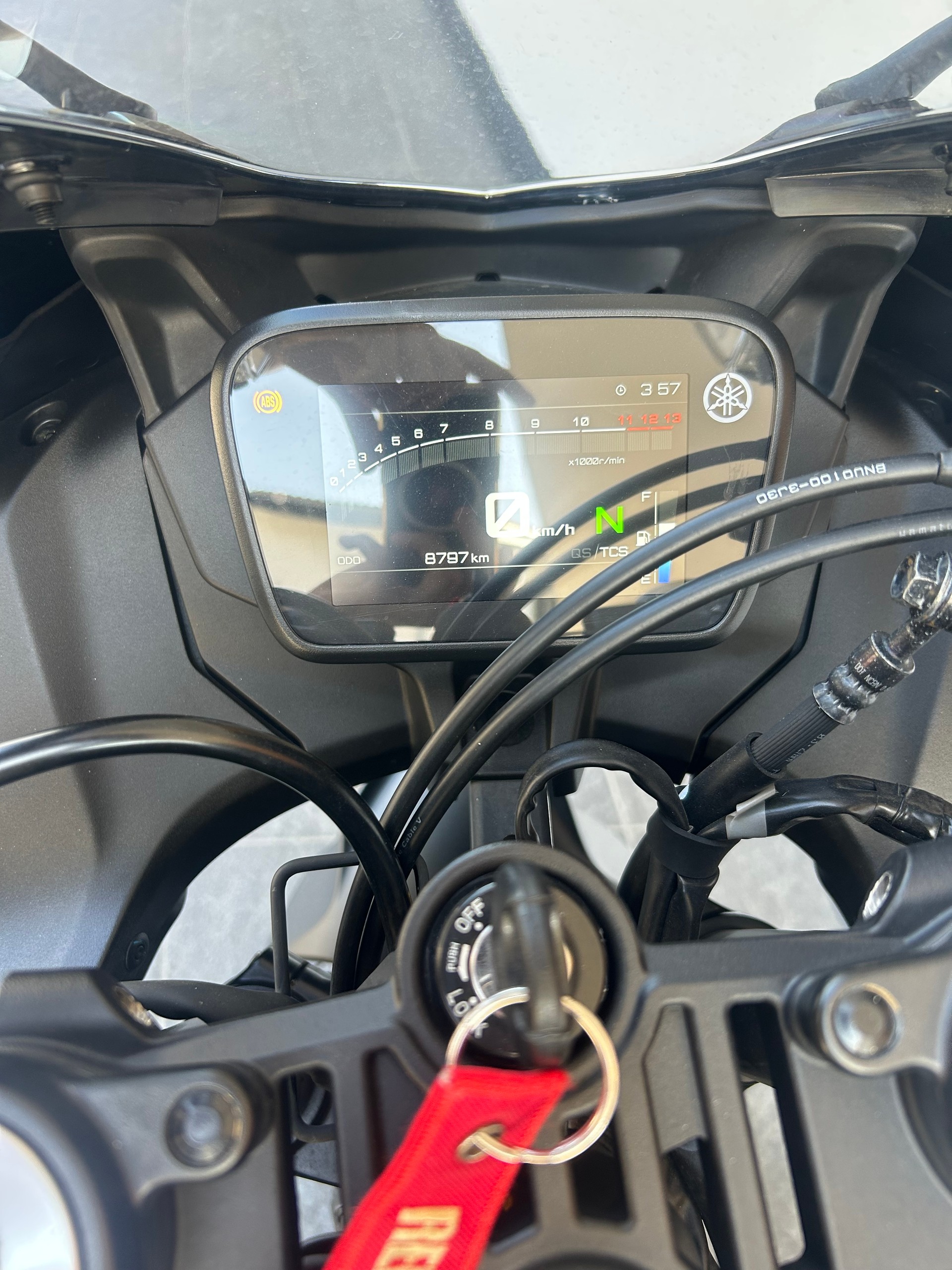 YAMAHA YZF-R 125 ABS-image-2
