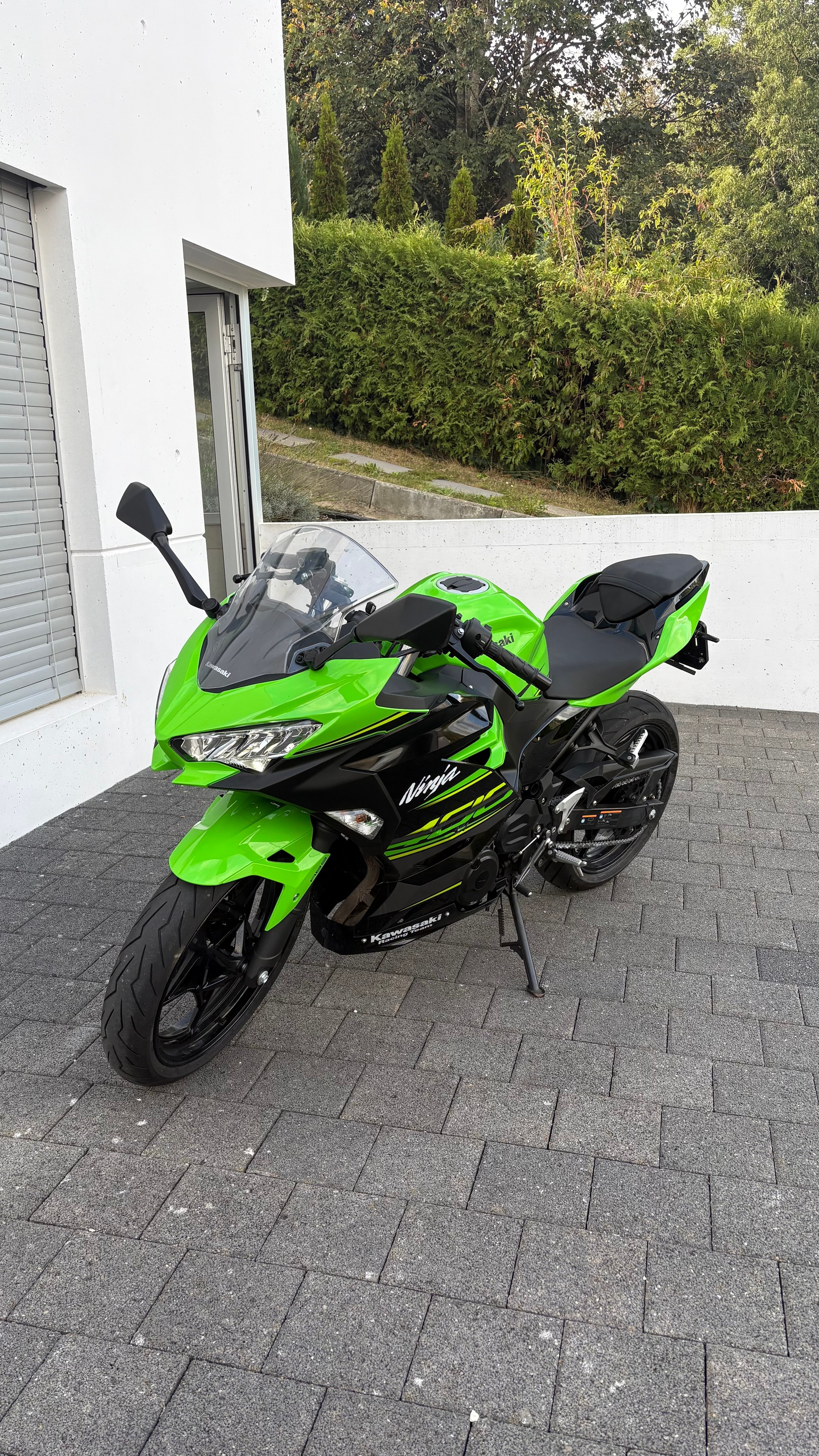 KAWASAKI Ninja 400 KRT ABS-image-0
