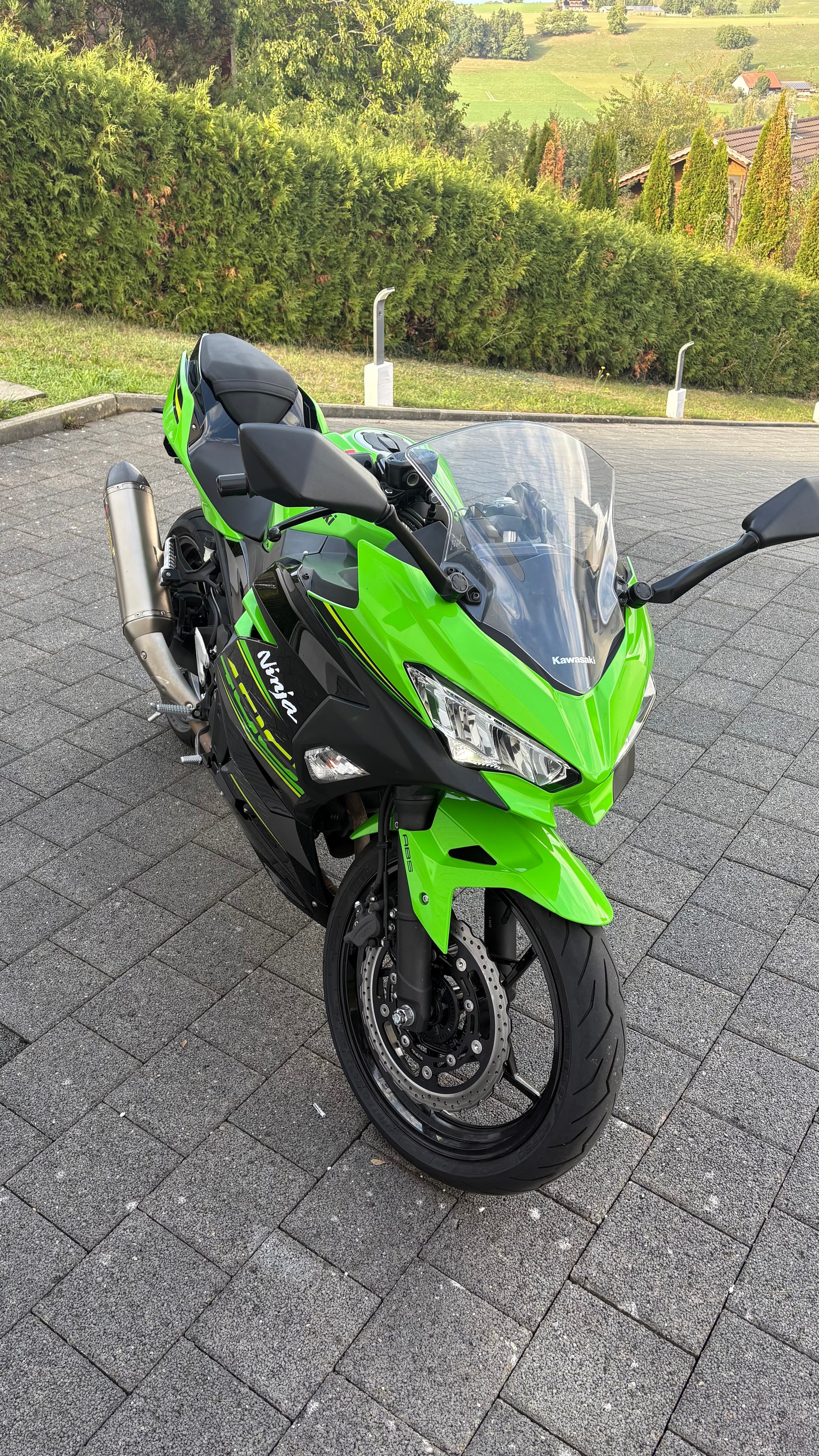 KAWASAKI Ninja 400 KRT ABS-image-3