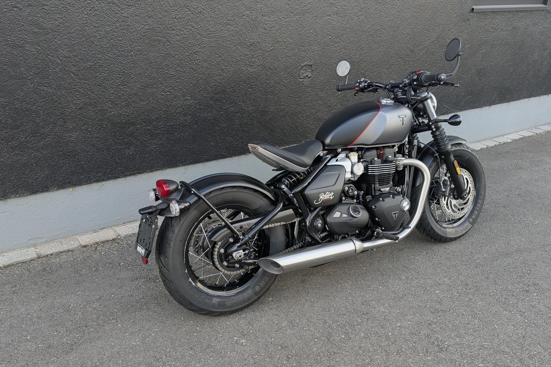 TRIUMPH Bonneville 1200 Bobber-image-12