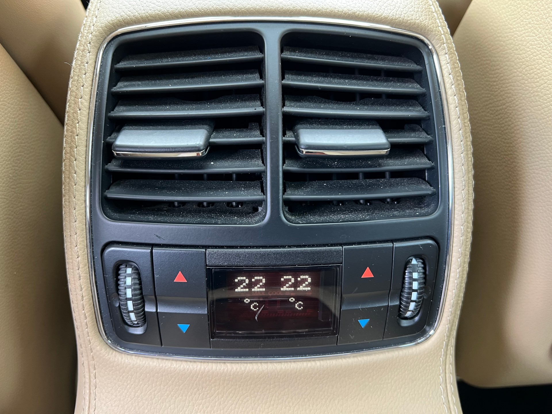 MERCEDES-BENZ CLS 350 CGI 7G-Tronic-image-5