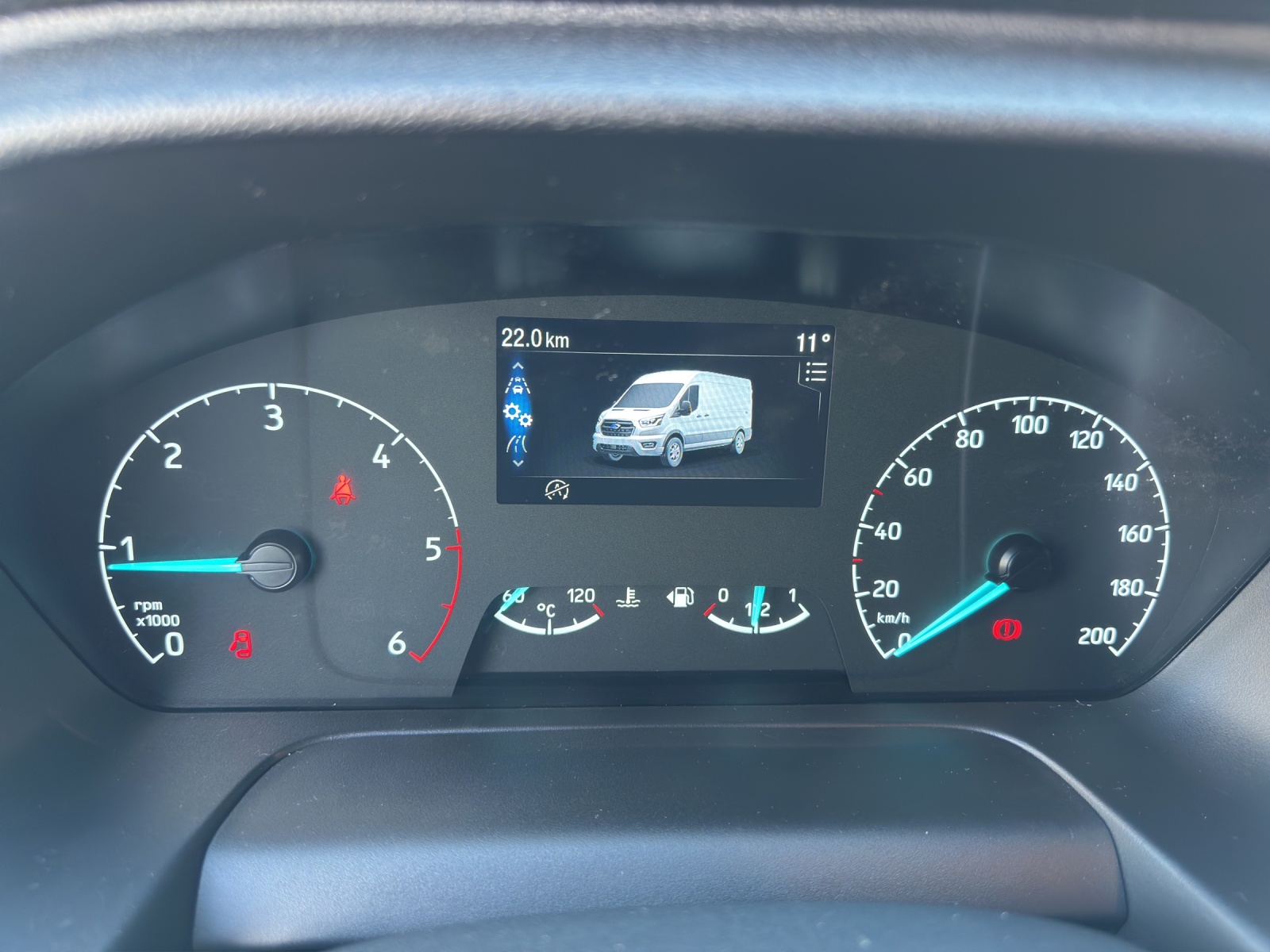 FORD Transit Van 350 L2 Trend 2.0 TDCi 130 FWD-image-10