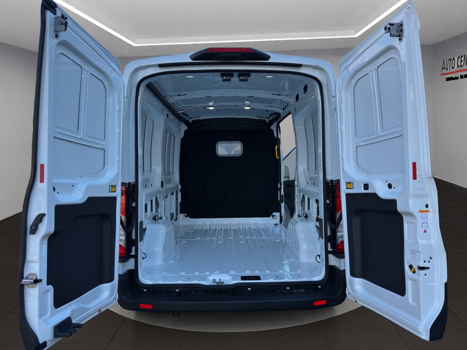 FORD Transit Van 350 L2 Trend 2.0 TDCi 130 FWD-image-17