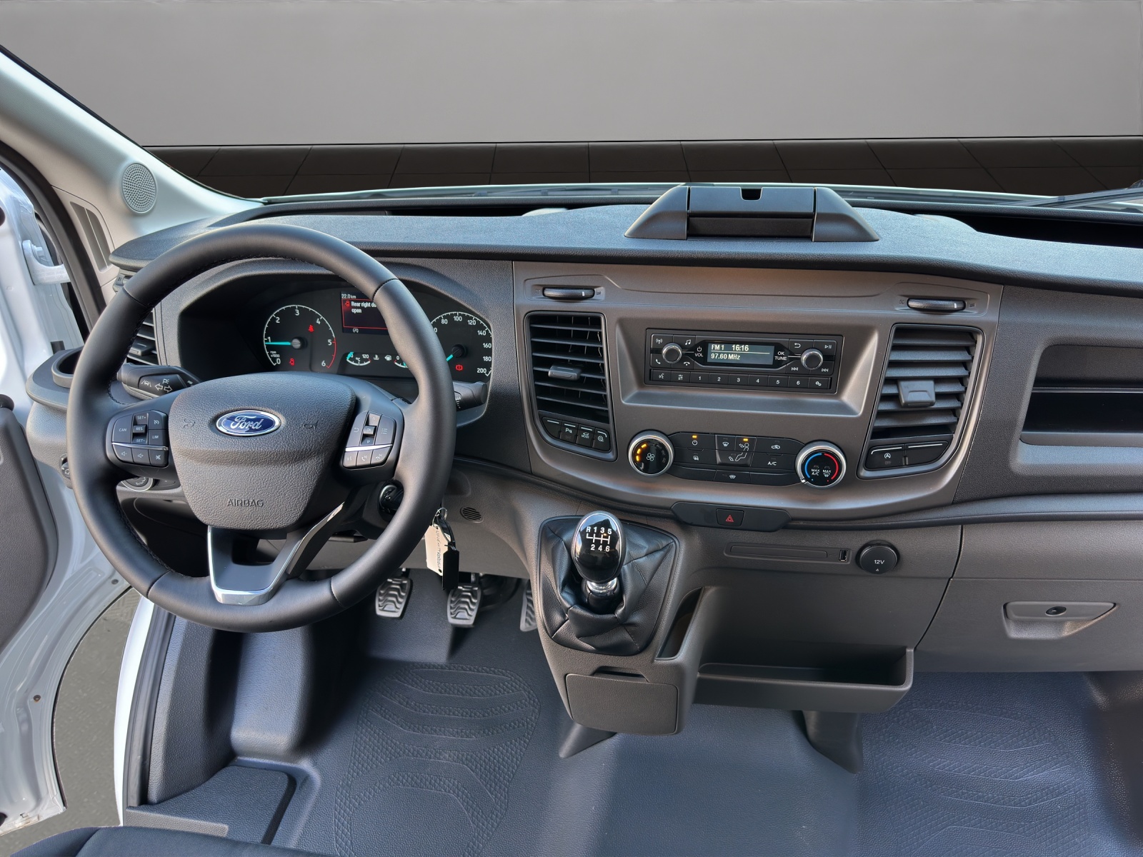 FORD Transit Van 350 L2 Trend 2.0 TDCi 130 FWD-image-13