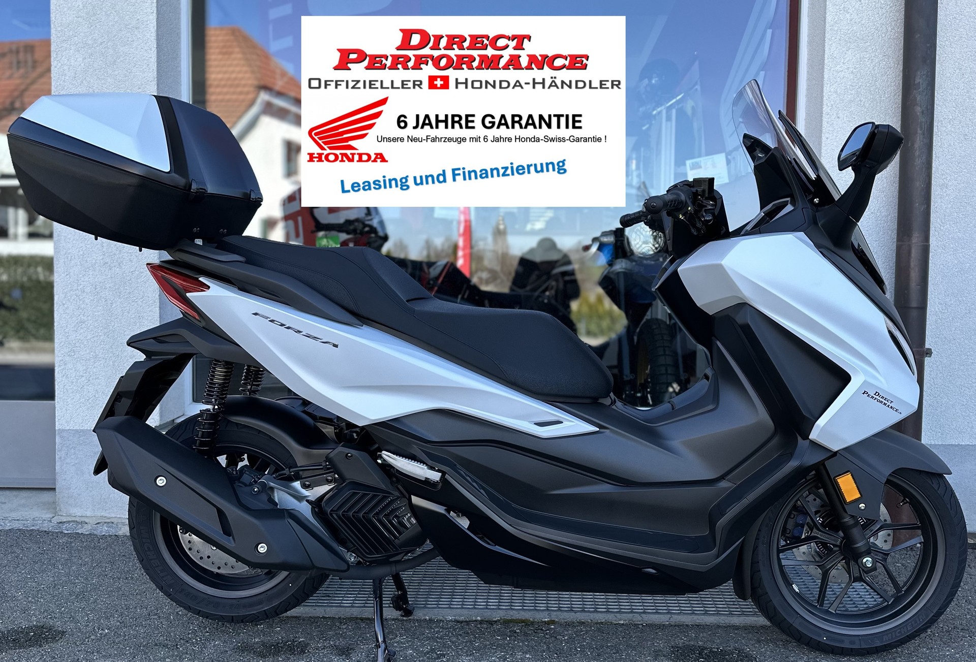 HONDA NSS 125 Forza Smart TopBox-image-0