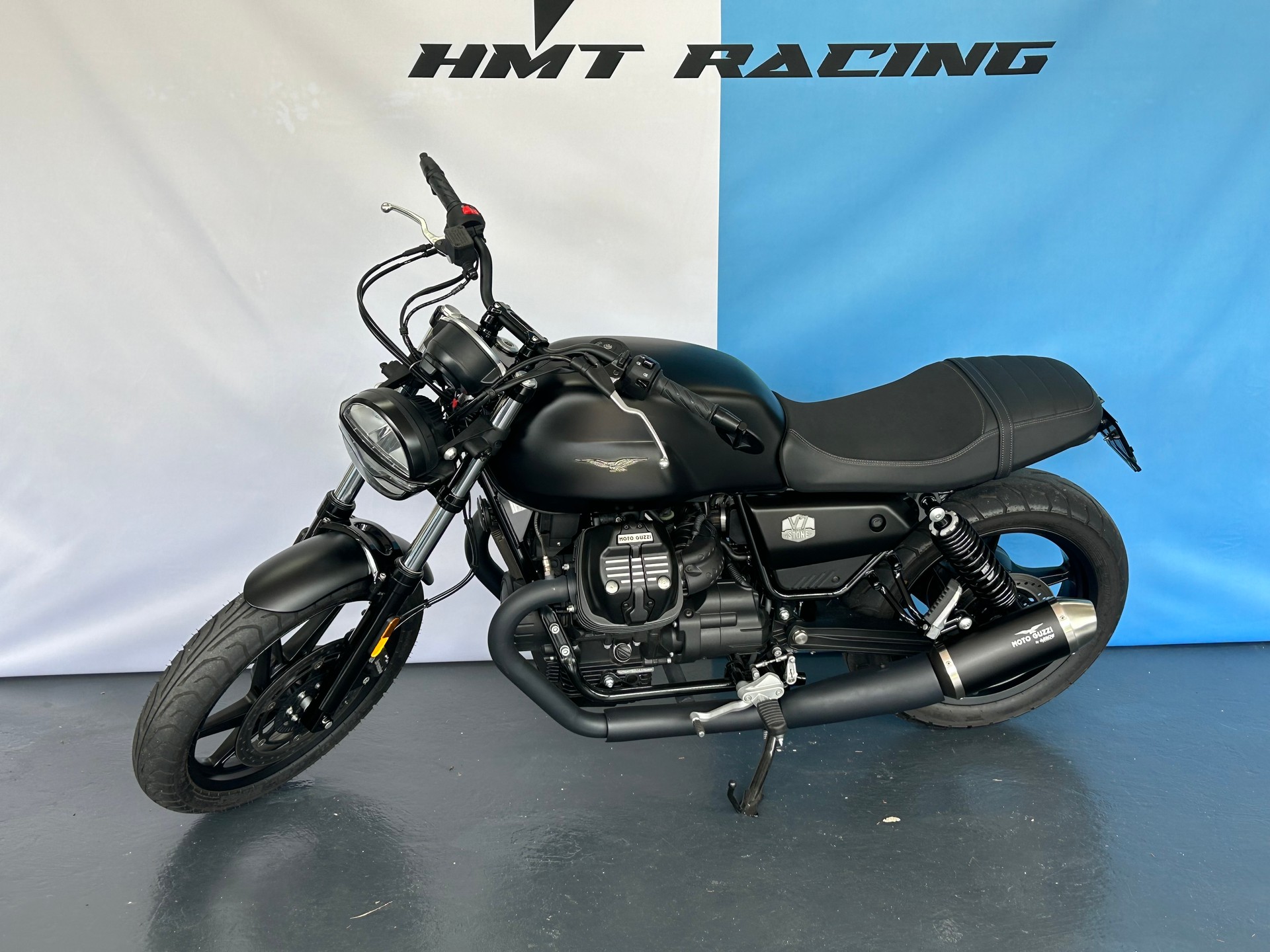 MOTO GUZZI V7 IV 850 Black level-image-3