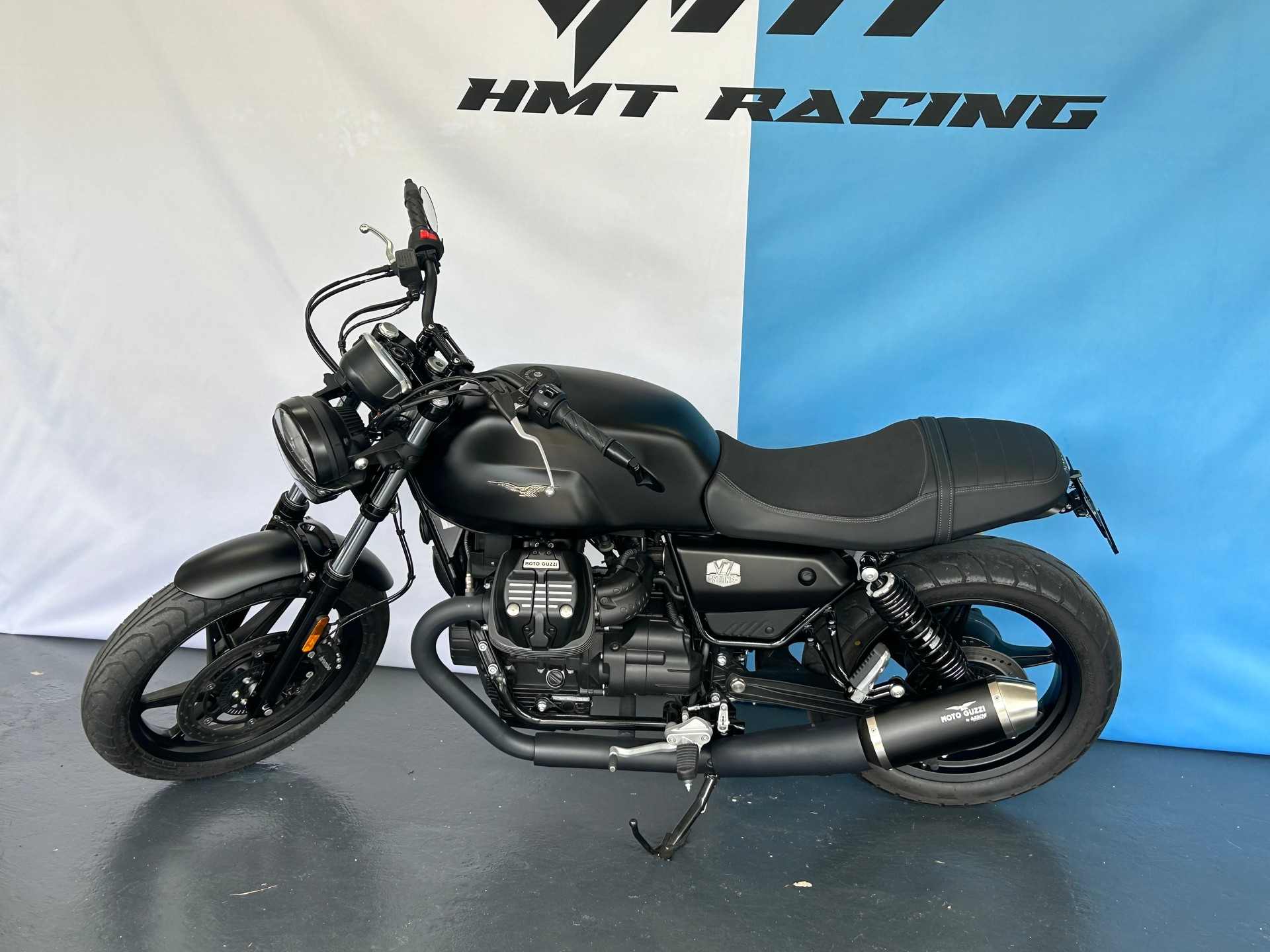 MOTO GUZZI V7 IV 850 Black level-image-4