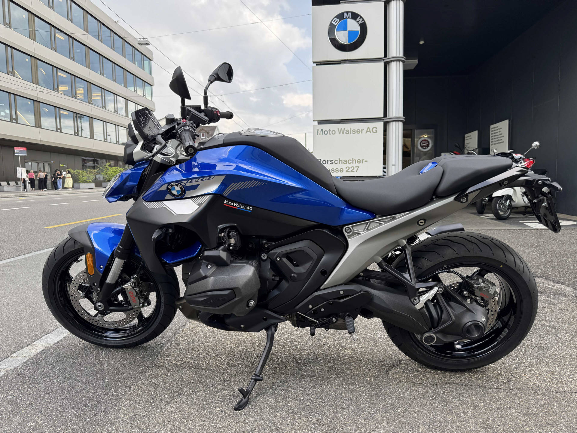 BMW R 1300 R ABS-image-1