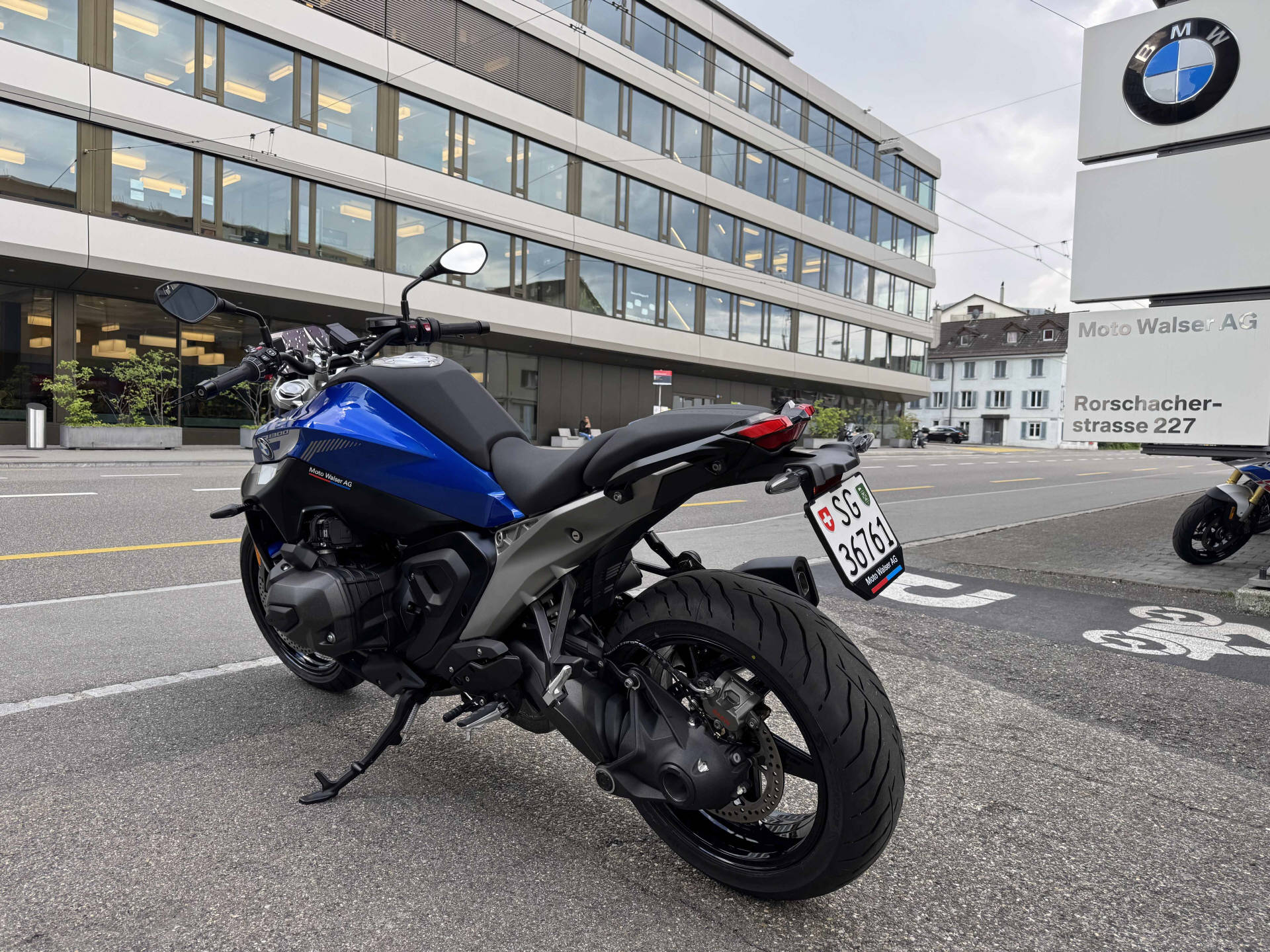 BMW R 1300 R ABS-image-2