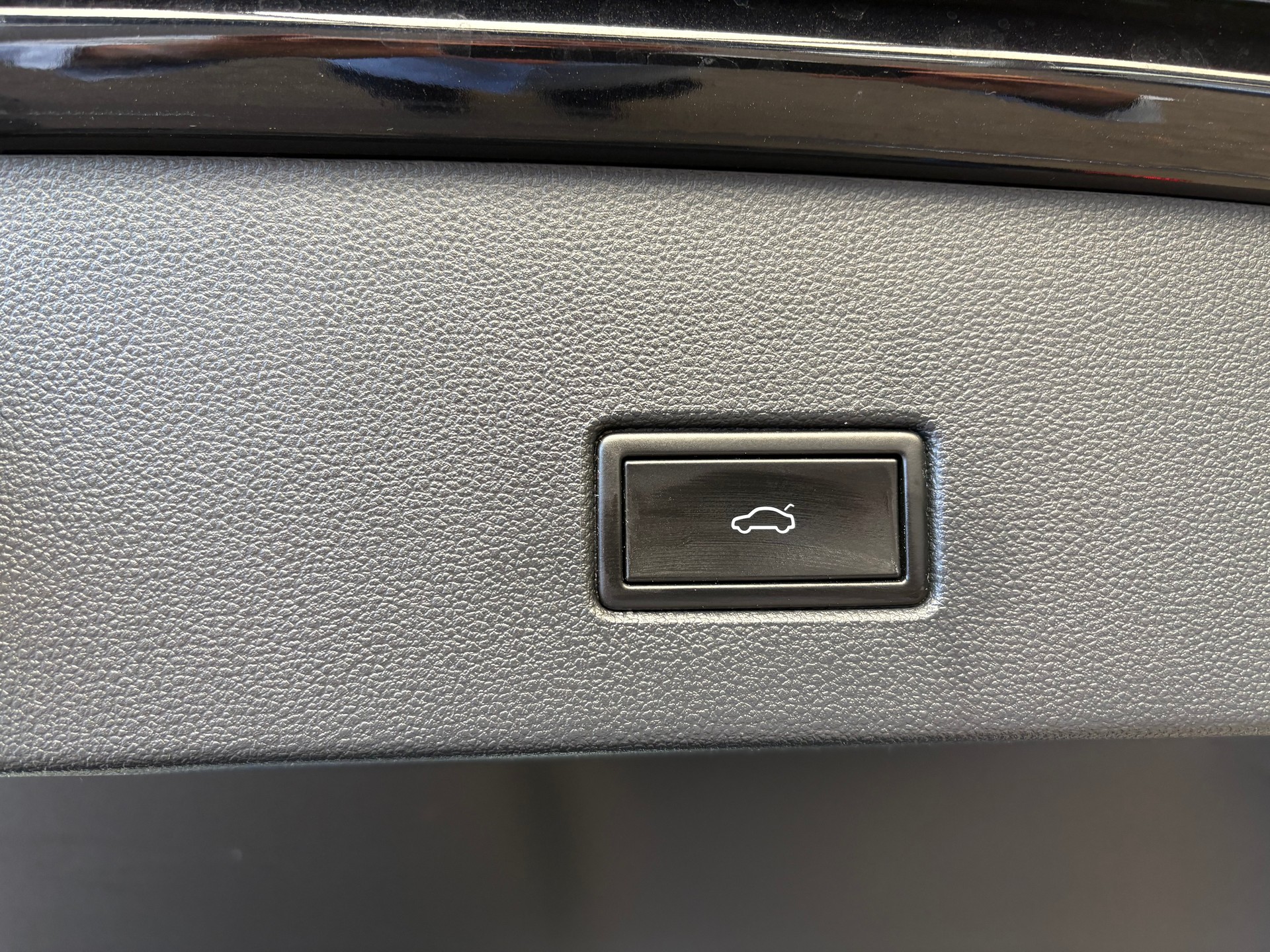 VW T-Roc 2.0 TSI Sport DSG 4Motion INKL:GARANTIE - VOLL-TANK - VIGNETTE 2025-image-10