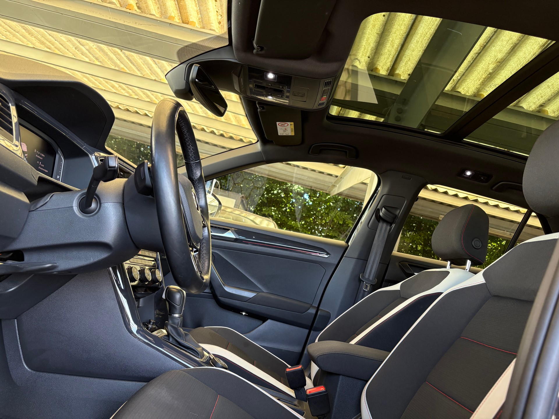VW T-Roc 2.0 TSI Sport DSG 4Motion INKL:GARANTIE - VOLL-TANK - VIGNETTE 2025-image-6