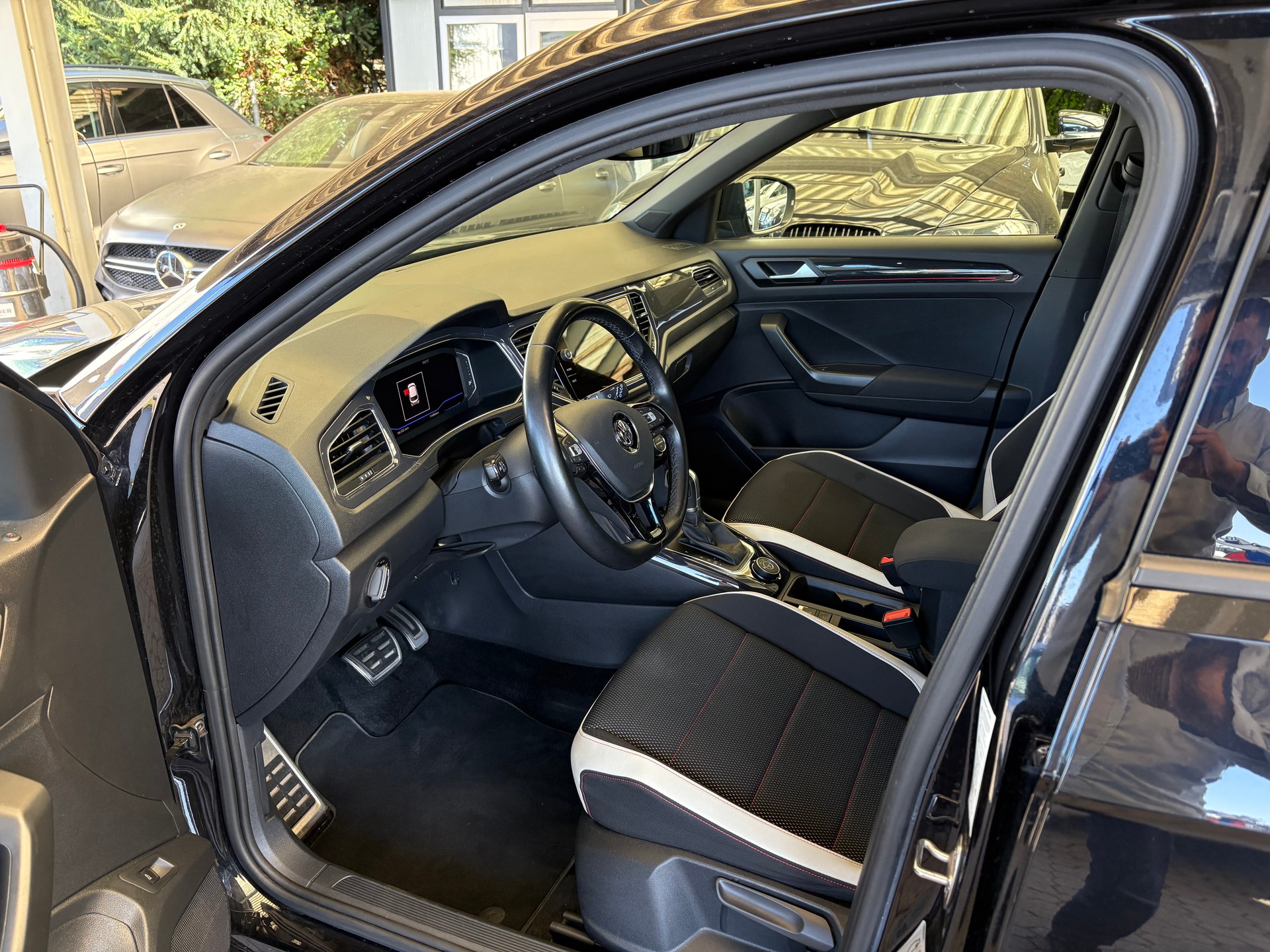 VW T-Roc 2.0 TSI Sport DSG 4Motion INKL:GARANTIE - VOLL-TANK - VIGNETTE 2025-image-5
