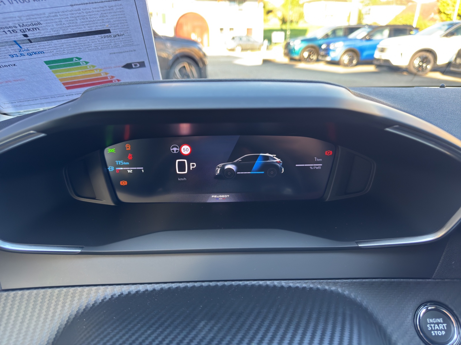 PEUGEOT 208 1.2 Hybrid Allure Premium-image-8