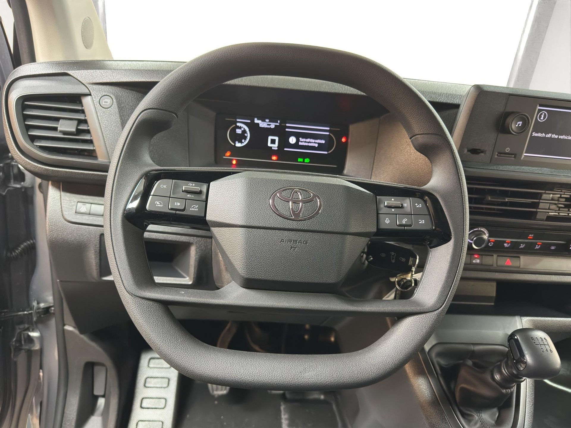 TOYOTA PROACE Van L2 2.0 D Active-image-10
