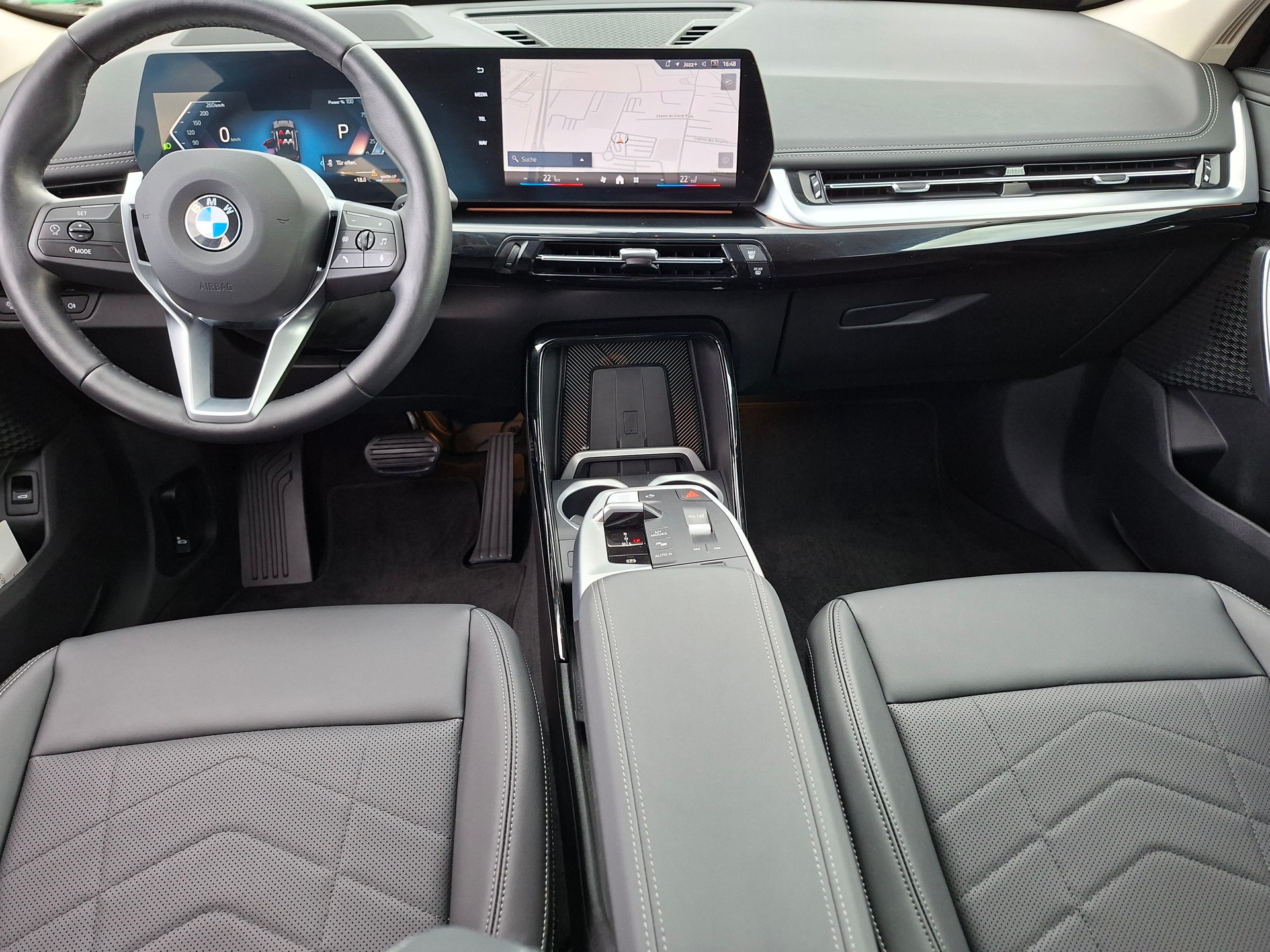 BMW X1 sDrive 18i xLine-image-13