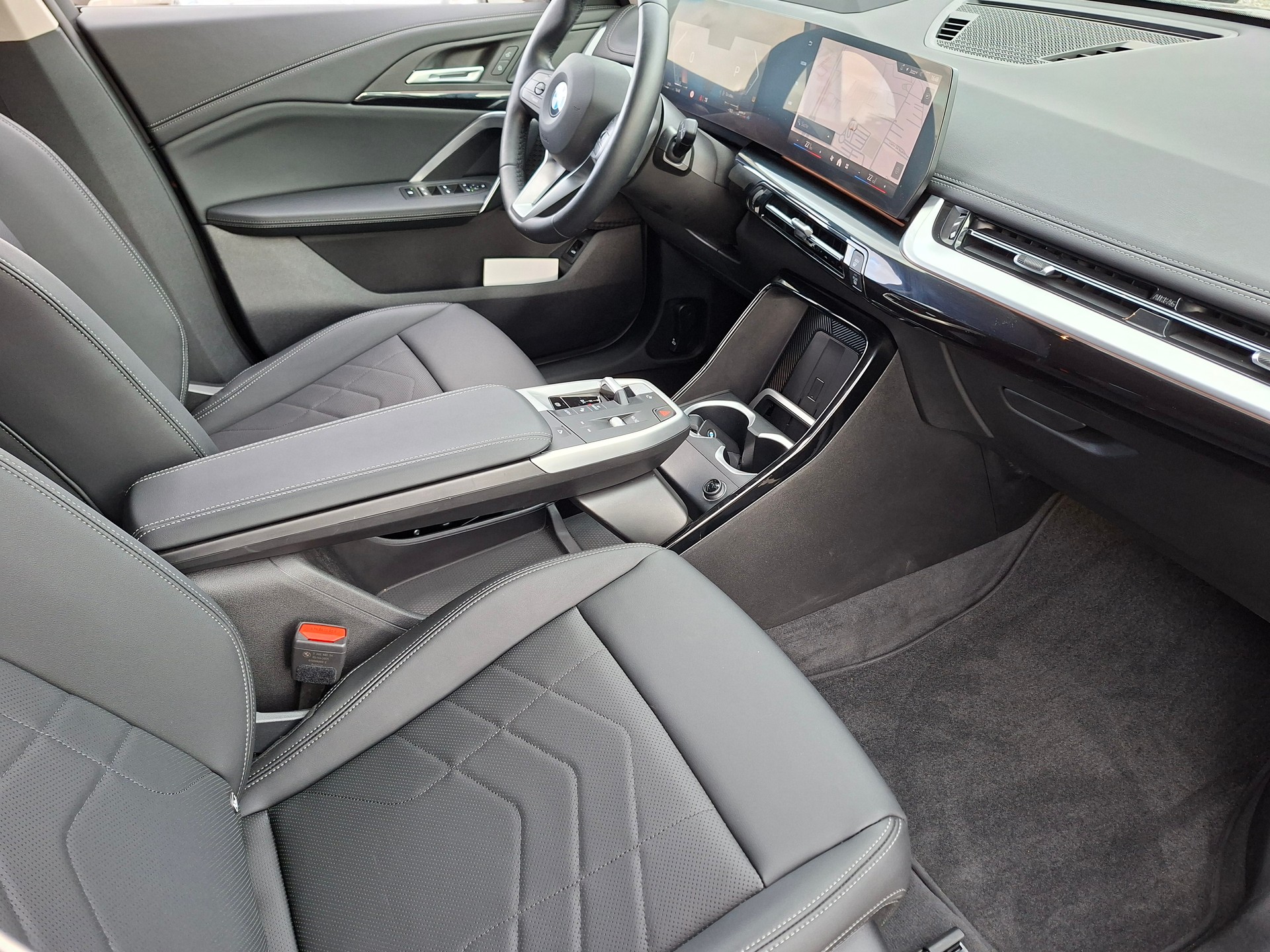 BMW X1 sDrive 18i xLine-image-14