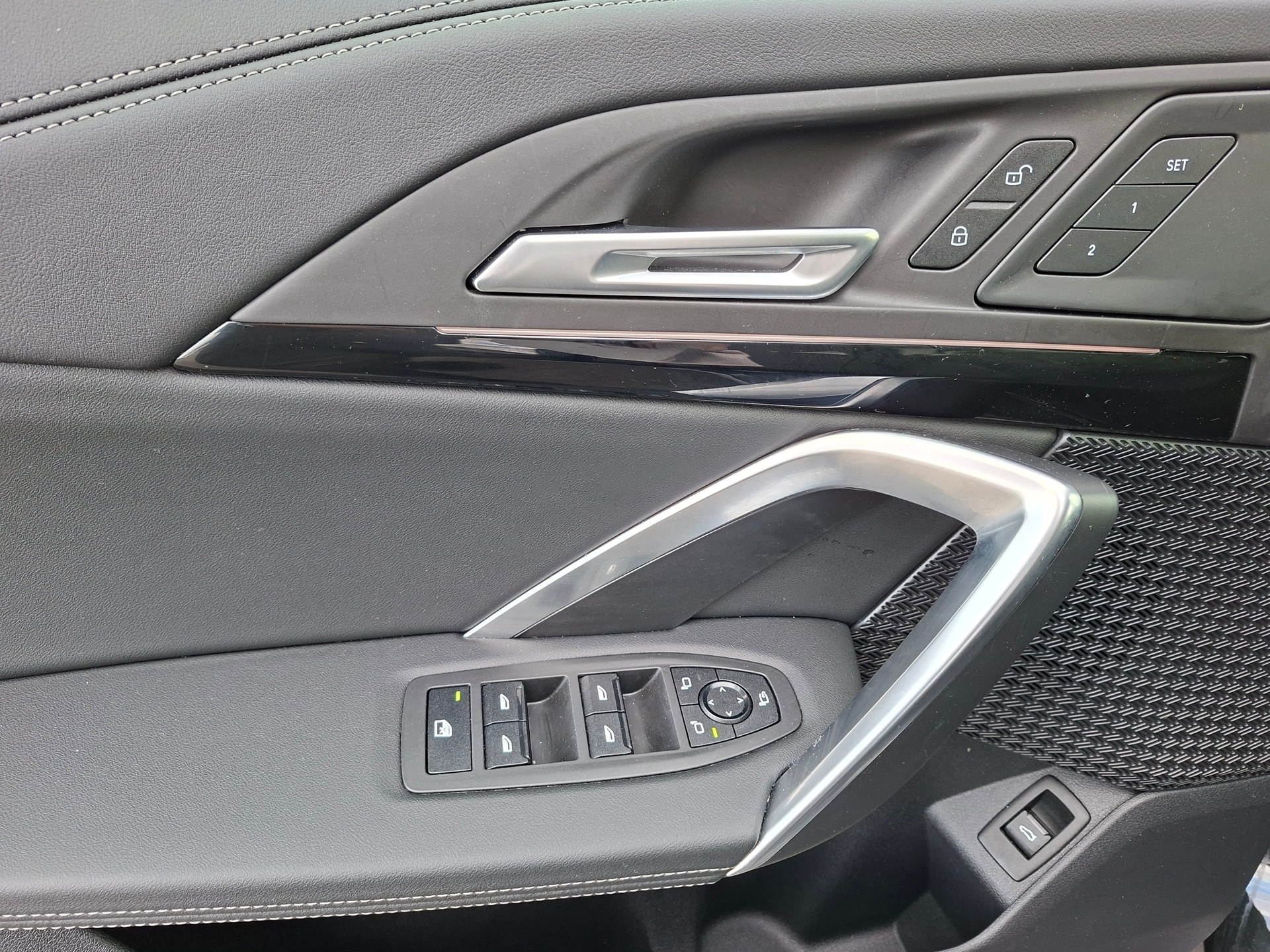 BMW X1 sDrive 18i xLine-image-6