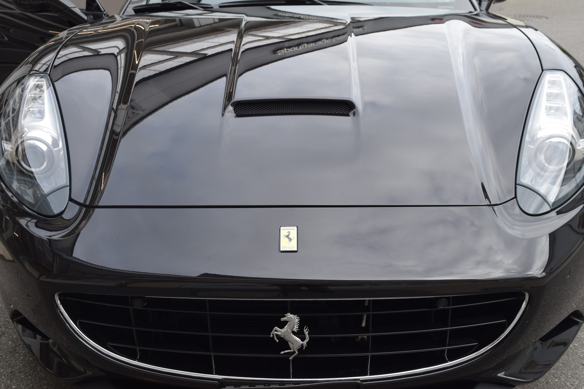 FERRARI California 4.3 V8-image-7