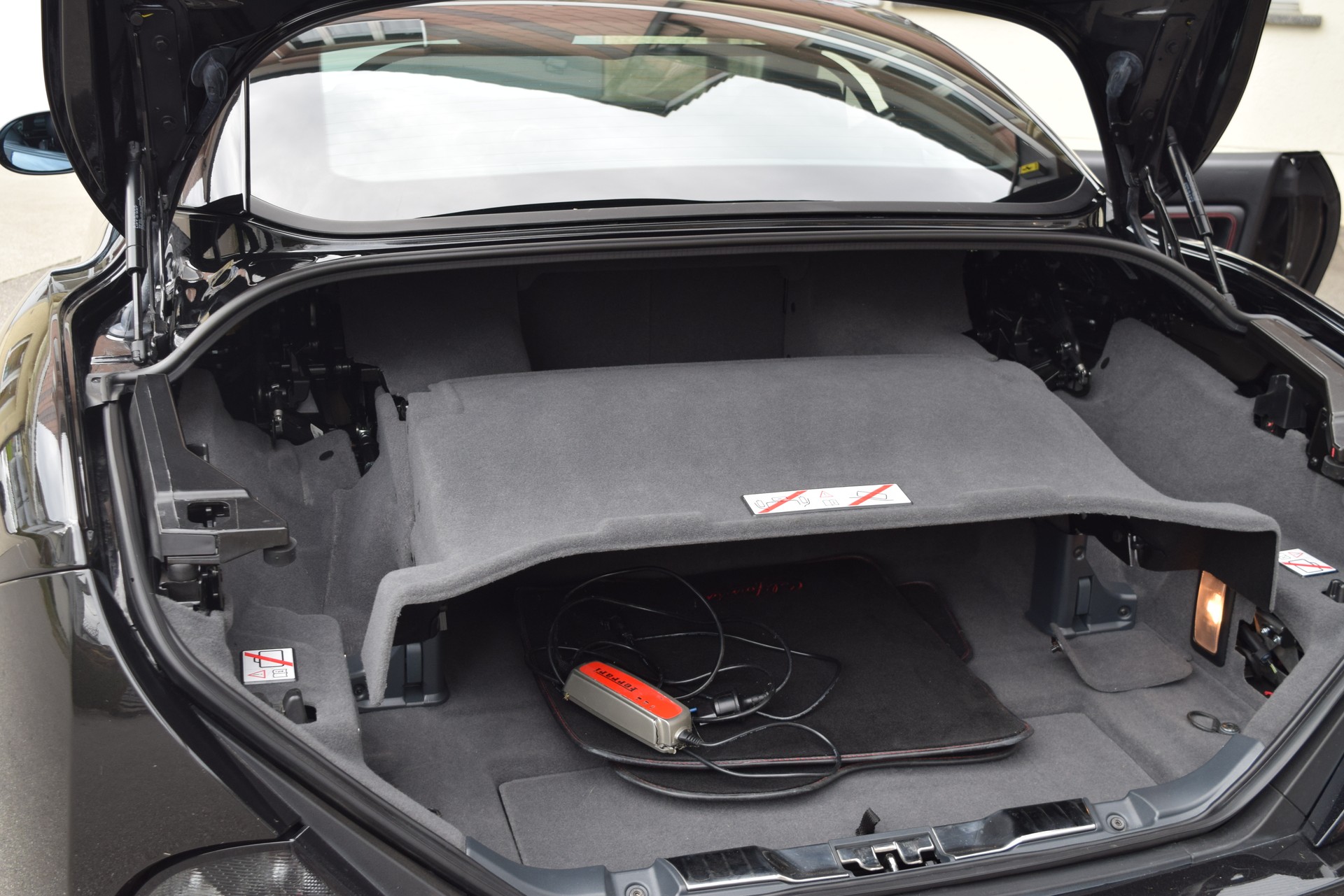 FERRARI California 4.3 V8-image-16