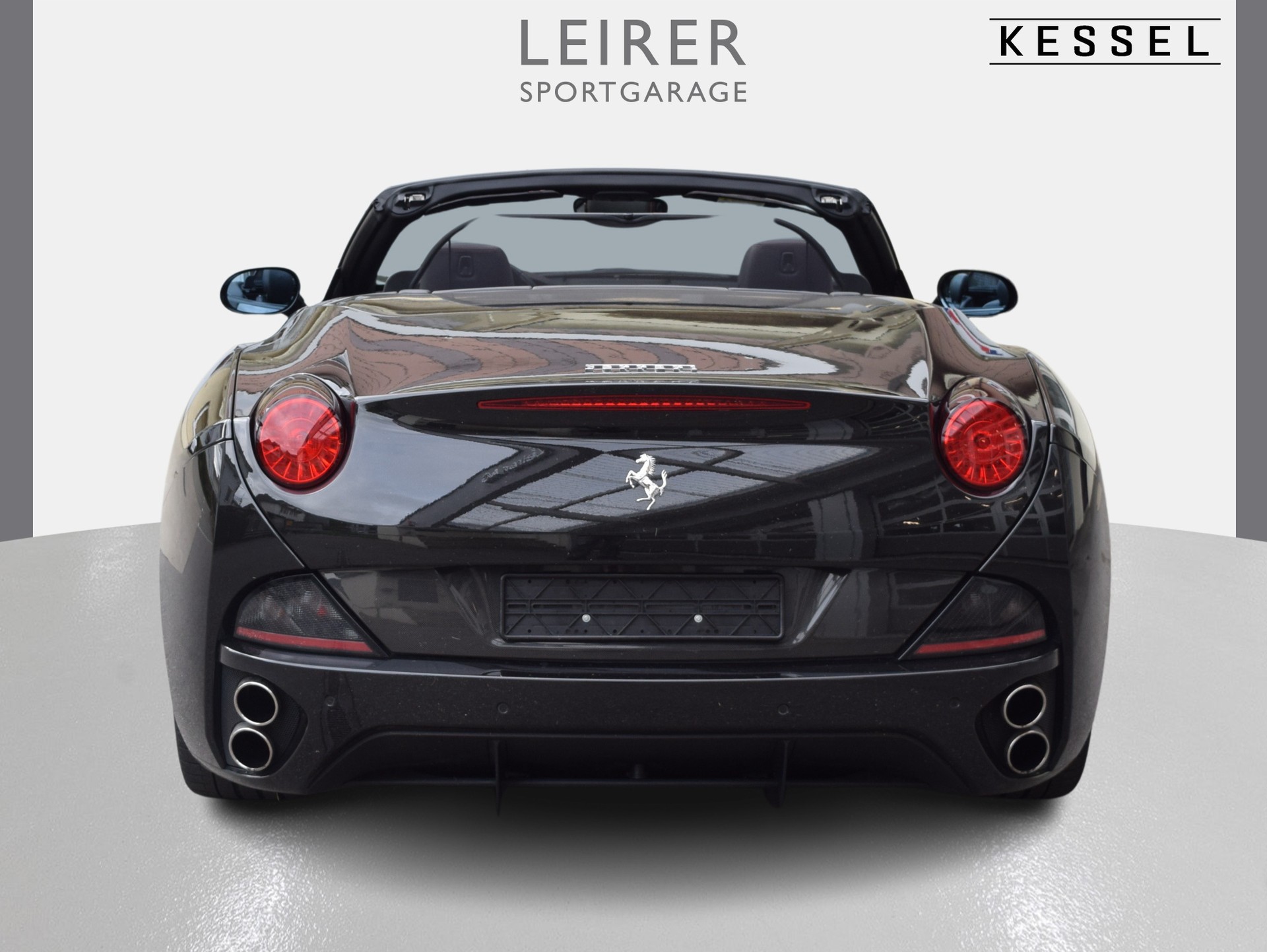 FERRARI California 4.3 V8-showroom-element-3