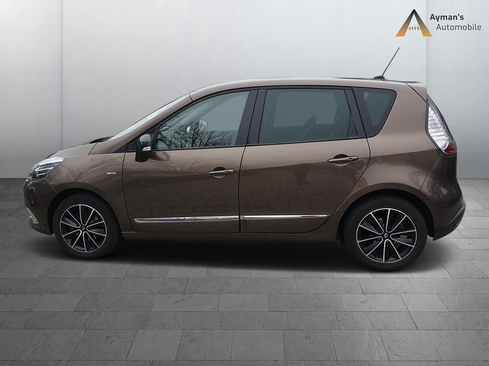 RENAULT Scénic 1.2 16V Turbo Swiss Edition-image-5