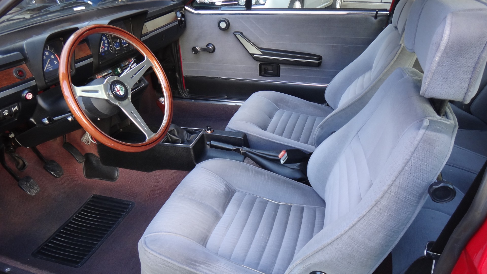 ALFA ROMEO GTV-image-12