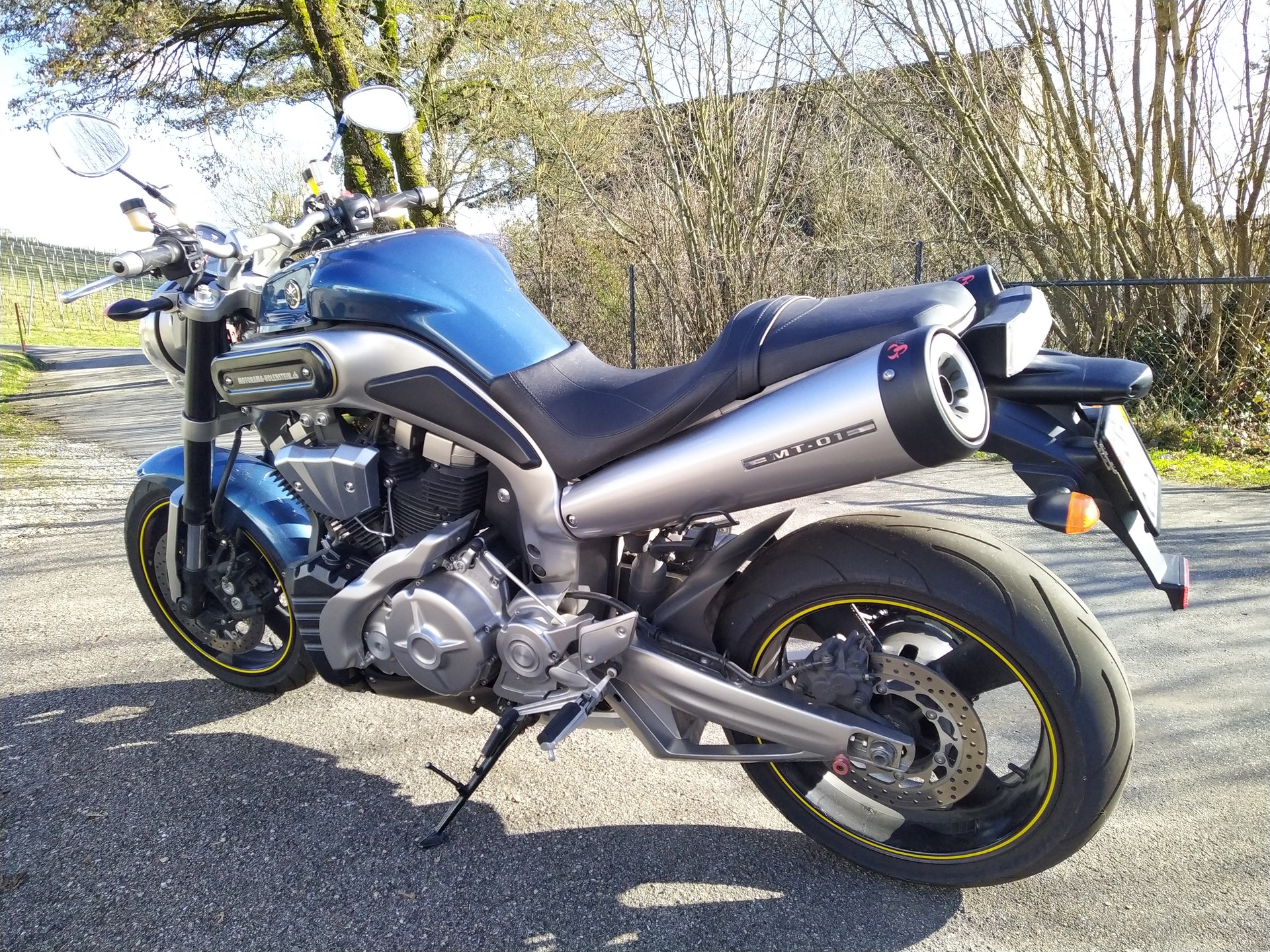 YAMAHA MT-01-image-1
