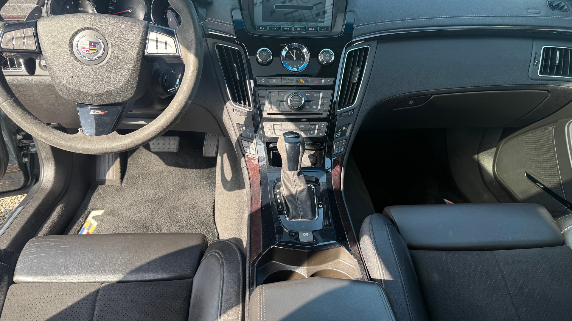 CADILLAC CTS-V Wagon 6.2 V8 SC Automatic-image-5
